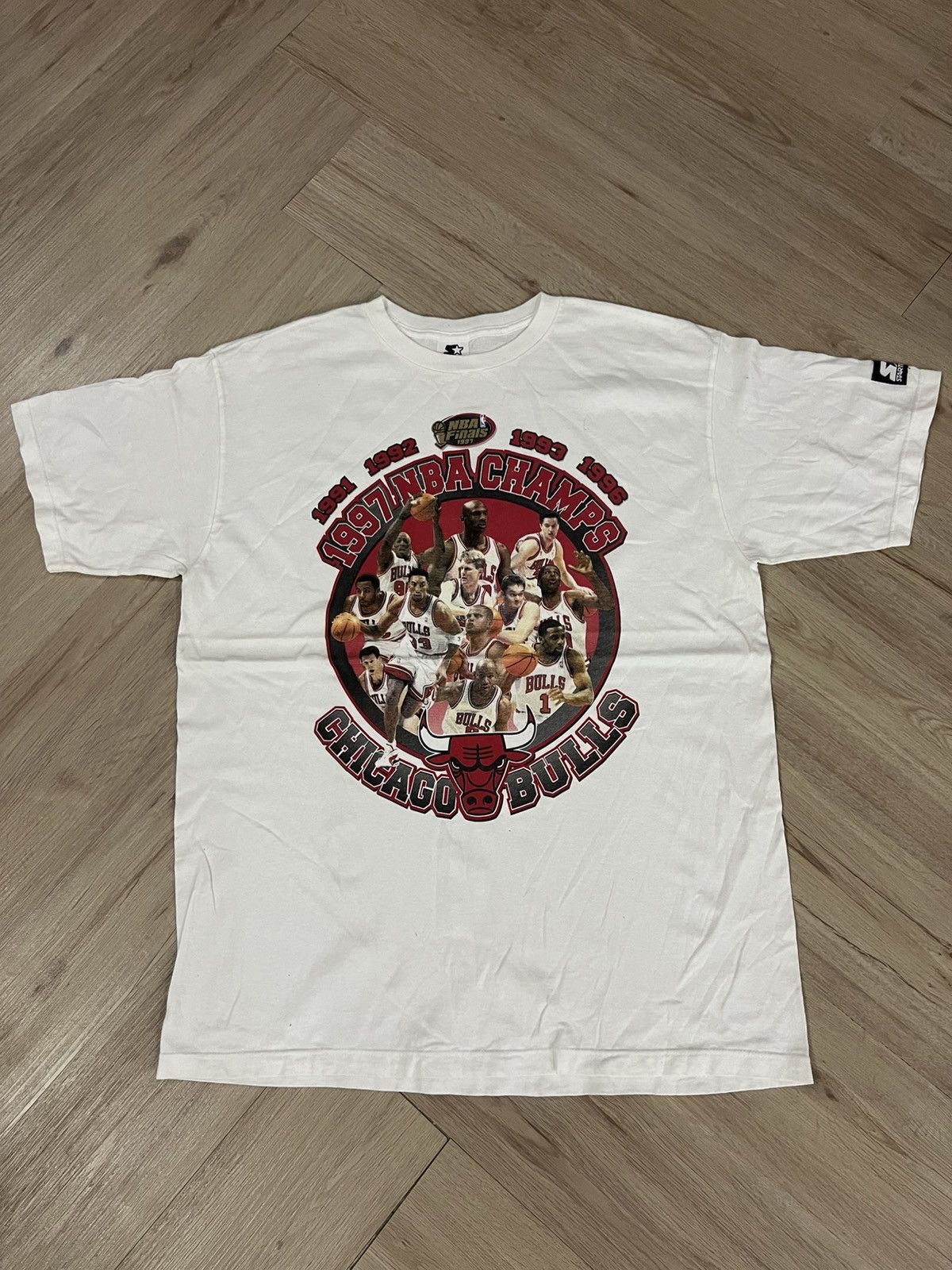 NBA × Vintage Vintage Chicago Bulls 1997 NBA Champs Shirt Size US L / EU 52-54 / 3 - 1 Thumbnail