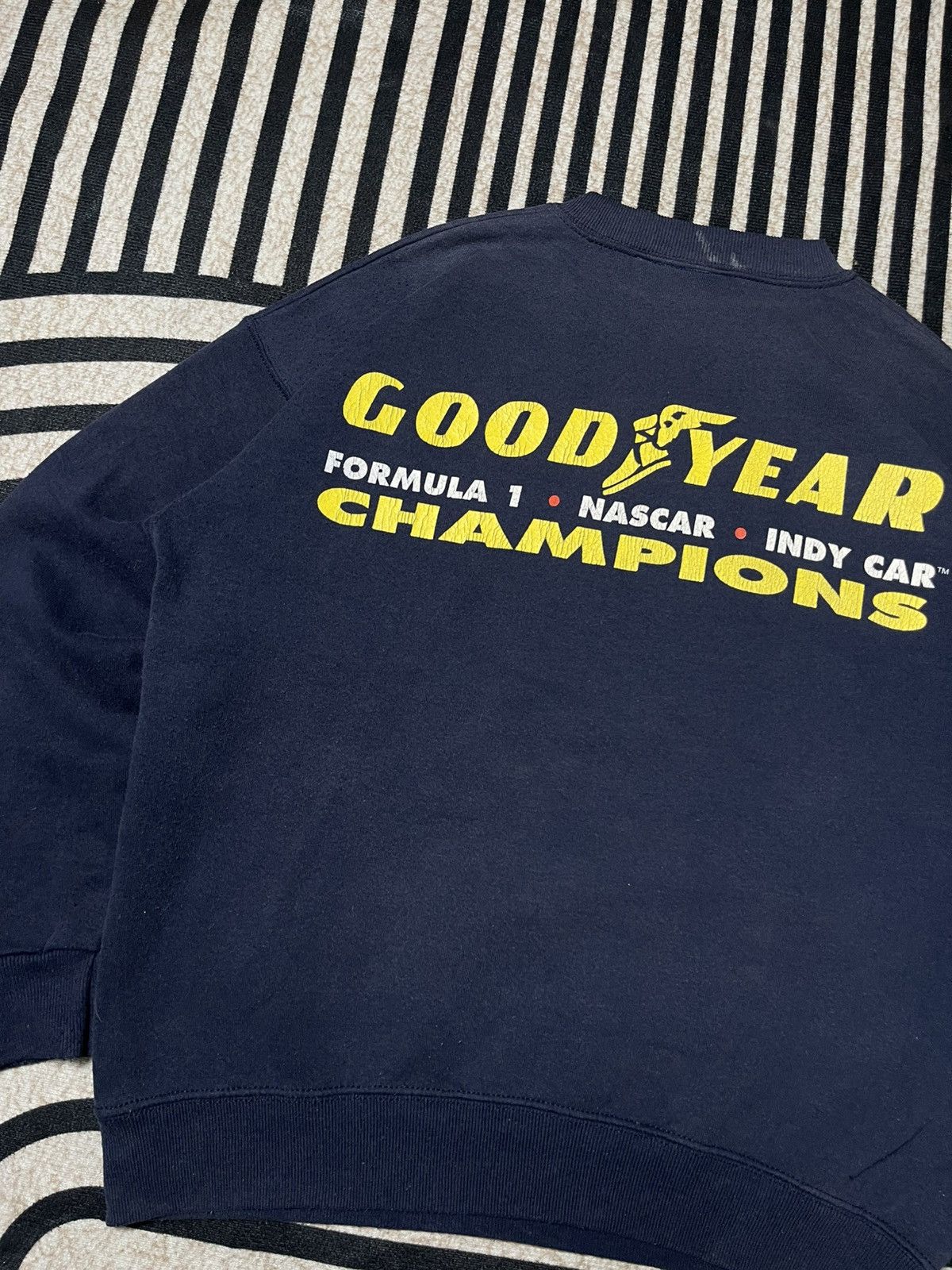Formula 1 VINTAGE 90s GOODYEAR RACING FORMULA 1 SWEATSHIRT Size US L / EU 52-54 / 3 - 12 Thumbnail