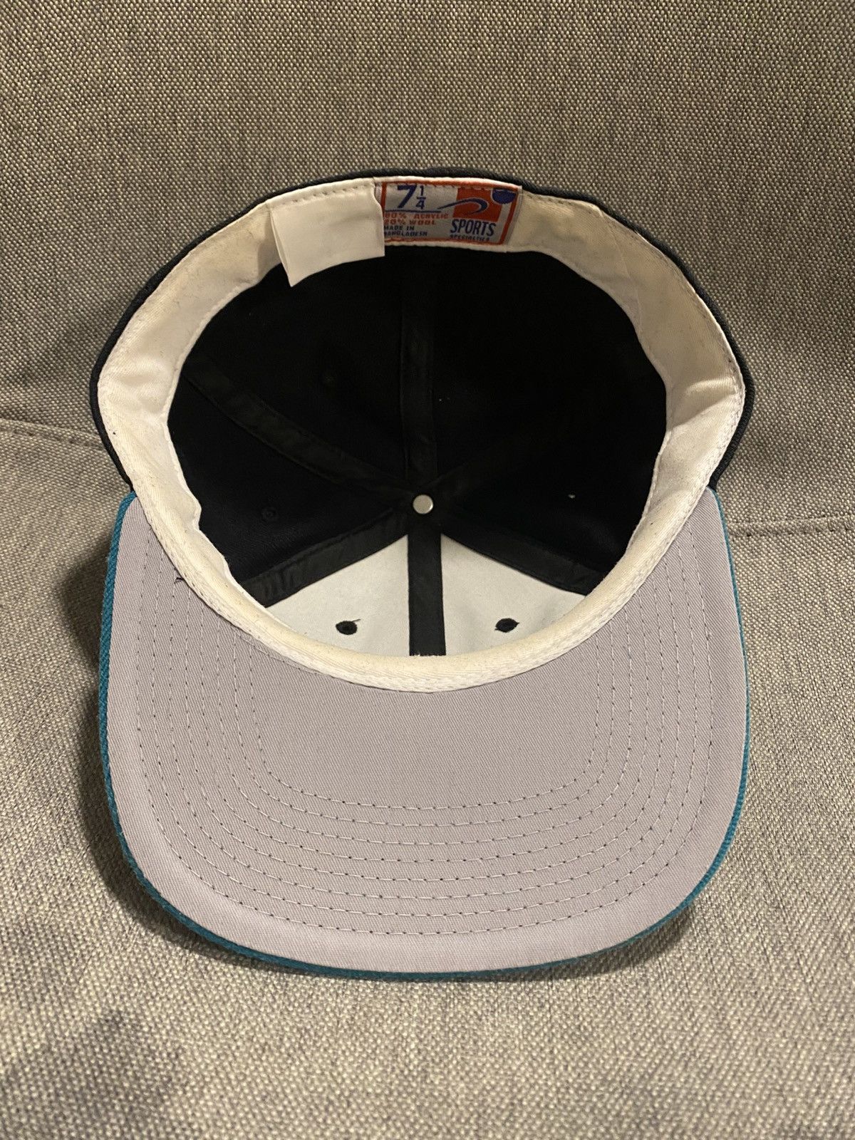 Sports Specialties × Vintage VINTAGE 90’s SPORTS SPECIALTIES DIAMONDBACKS FITTED CAP Size ONE SIZE - 8 Thumbnail
