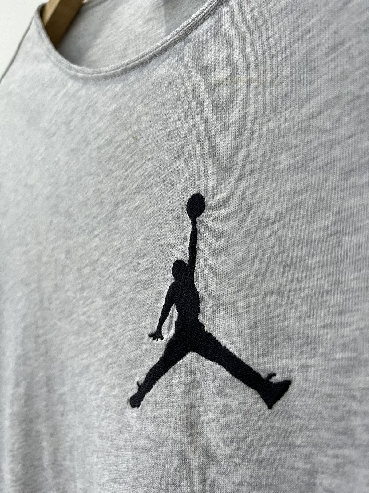 Nike × Vintage 2001 Nike Michael Jordan Center Embroidered Tees Size US M / EU 48-50 / 2 - 3 Thumbnail