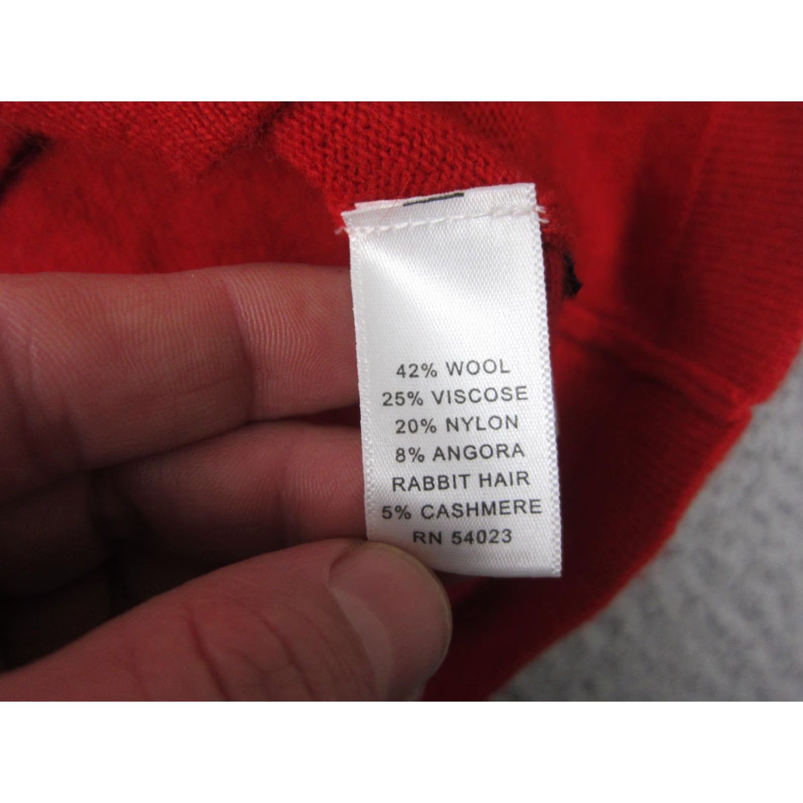 Banana Republic Banana Republic Sweater Womens S Red Wool Cashmere Angora Slim V Knit Pullover 90s Shirt? Size S / US 4 / IT 40 - 5 Thumbnail