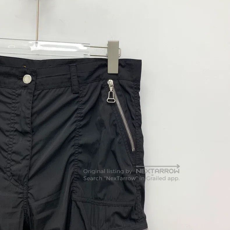 Louis Vuitton Louis Vuitton Black multi-zip pocket logo print paneled ca Size US 38 / EU 54 - 3 Thumbnail