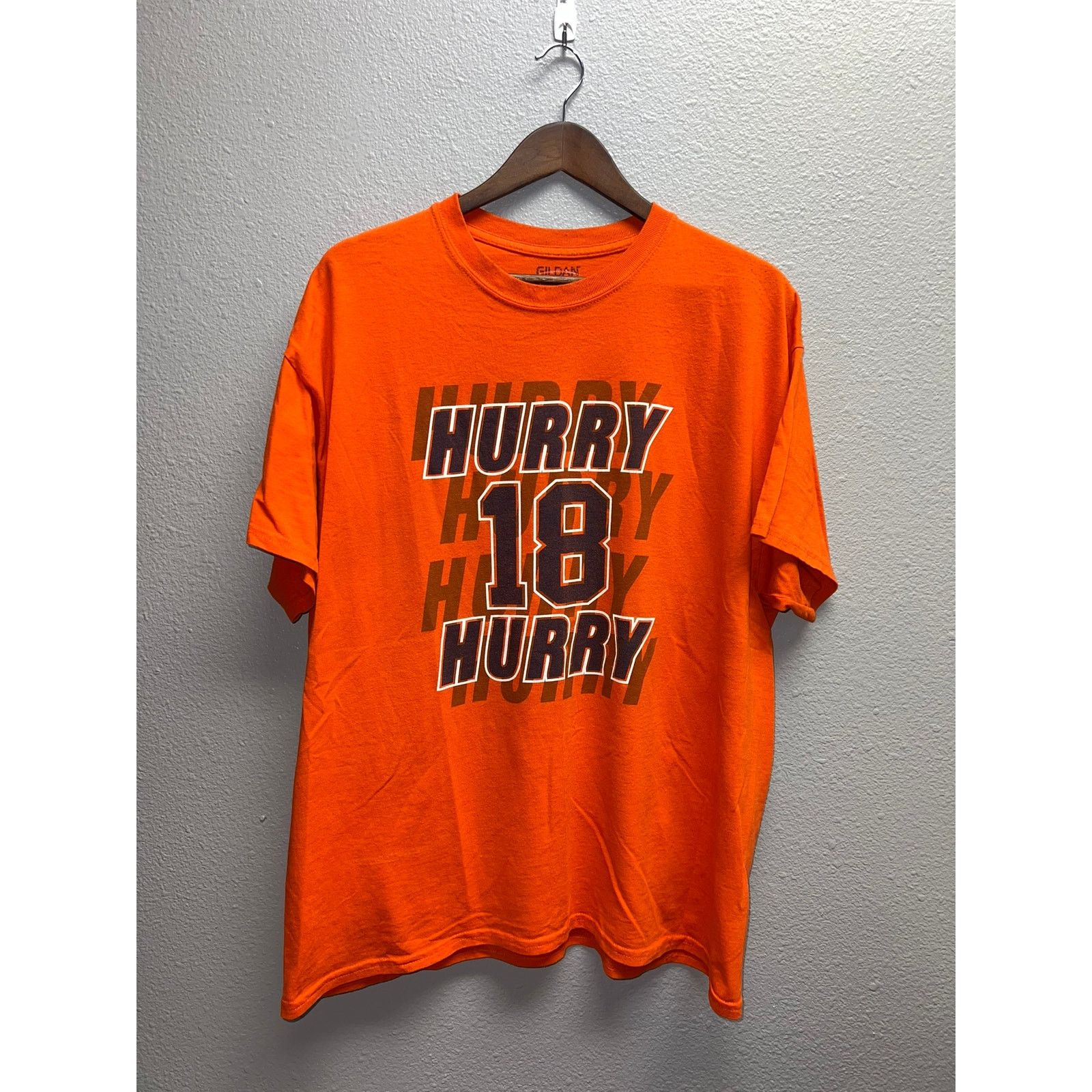 Gildan Denver Broncos Peyton Manning Hurry #18 Orange Shirt X-Large Size US XL / EU 56 / 4 - 1 Thumbnail