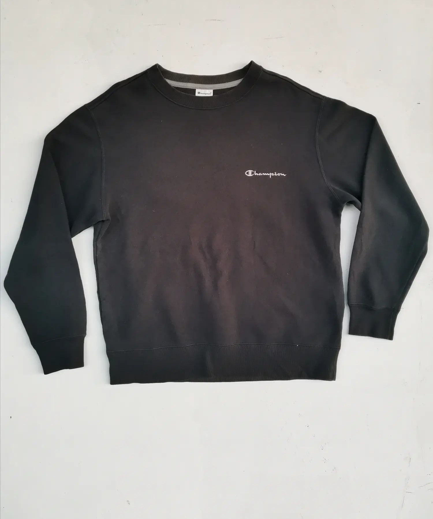 Champion Champion Embroidered Small Logo Sweatshirt Size US L / EU 52-54 / 3 - 1 Thumbnail