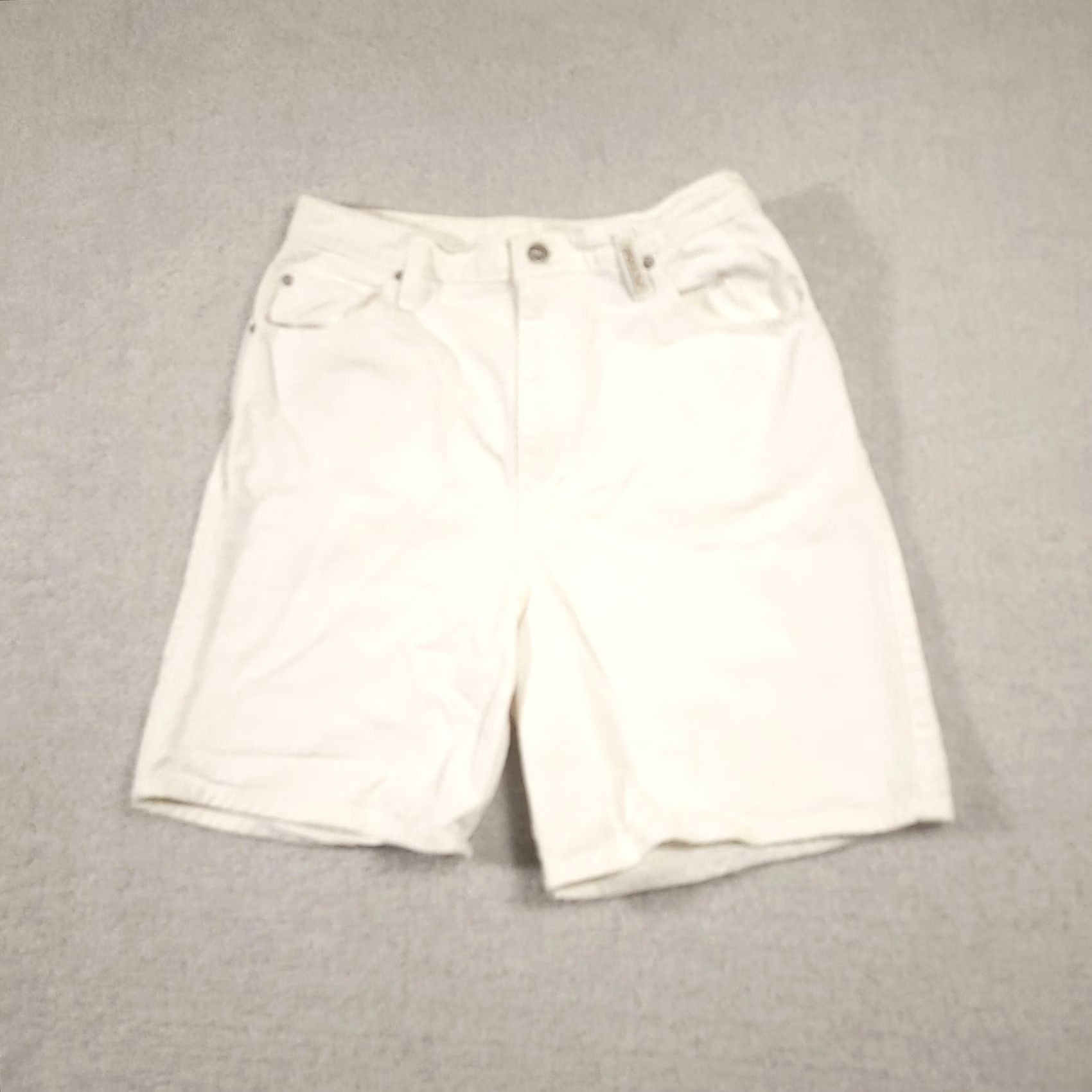 Vintage Sasson Jeanswear Shorts Bermuda White Denim 13/14 High Rise 5 Pocket Womens Juniors 100% Cotton Size 34" / US 12 / IT 48 - 2 Thumbnail
