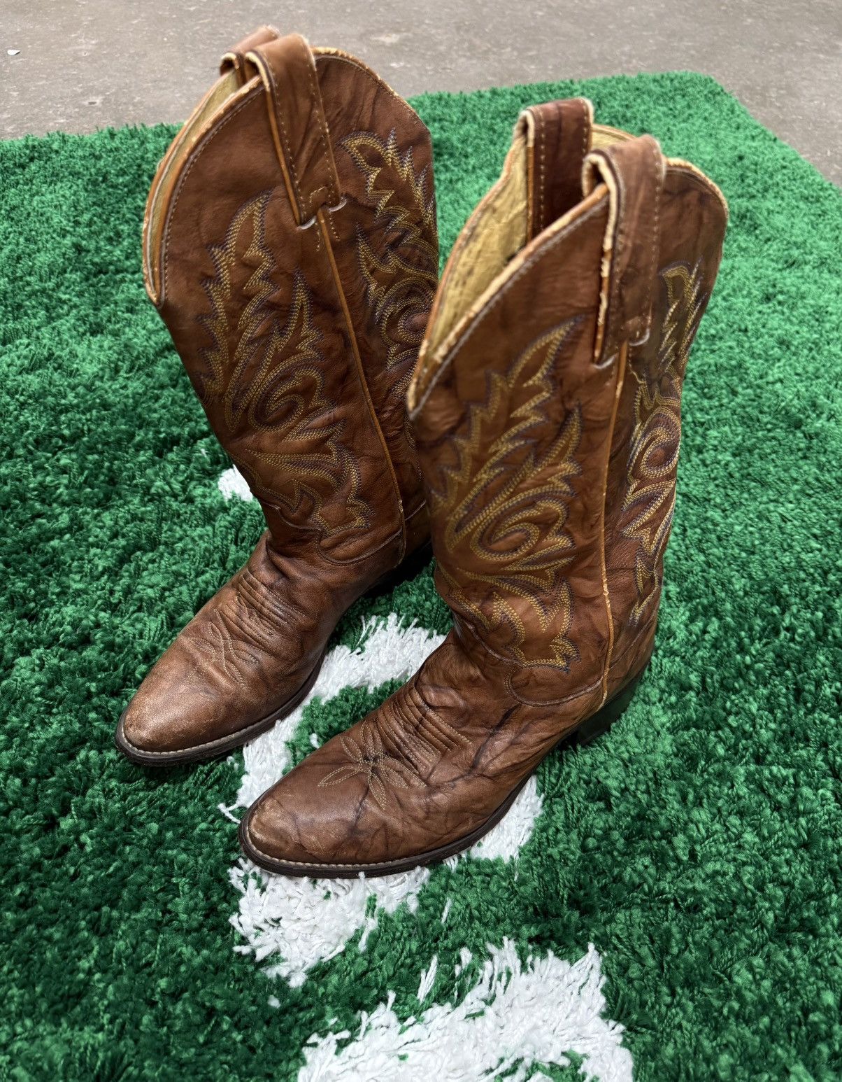 Cowboy Equipment × Justin Boots × Vintage Justin Boots Brown Leather Cowboy Boots Sz. 7 Size US 7 / EU 40 - 2 Thumbnail