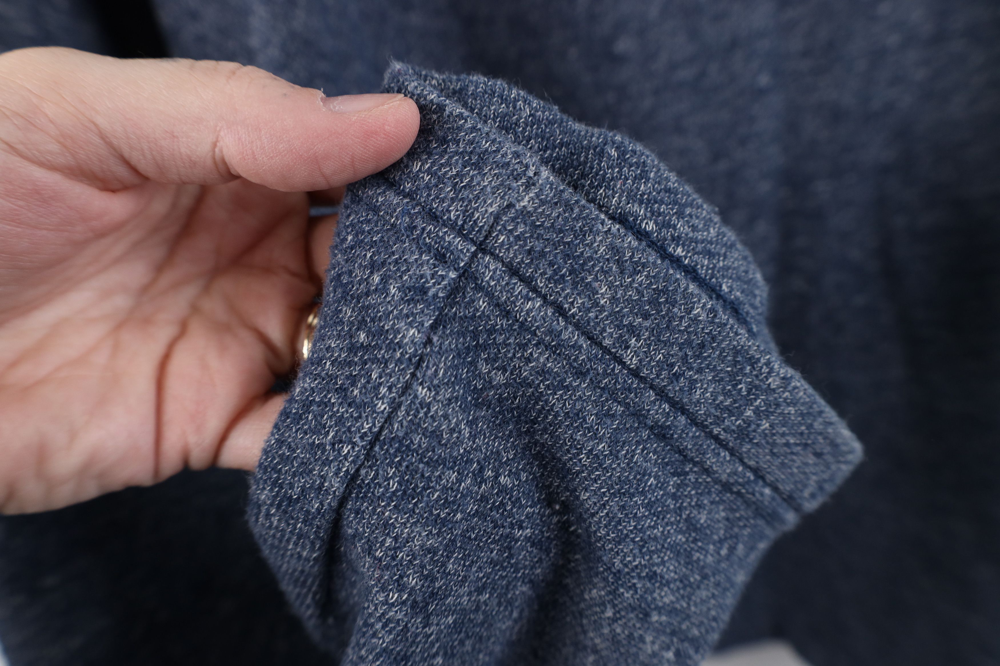 Tommy Bahama Vintage Tommy Bahama Soft Knit Fleece Lined Sweatshirt Blue Size US L / EU 52-54 / 3 - 6 Thumbnail