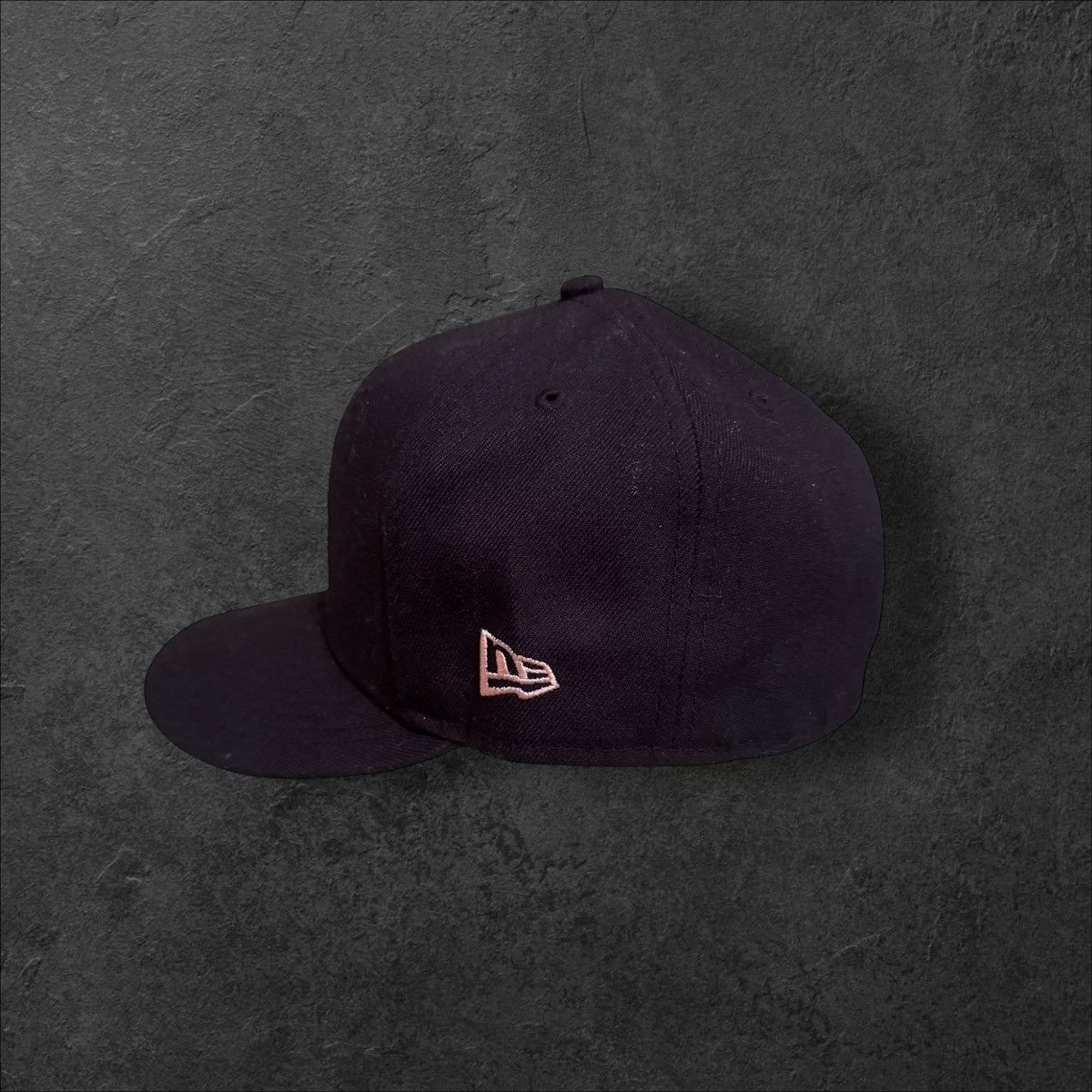 New Era Navy Braves 30th Anniversary Fitted Hat Size ONE SIZE - 4 Thumbnail