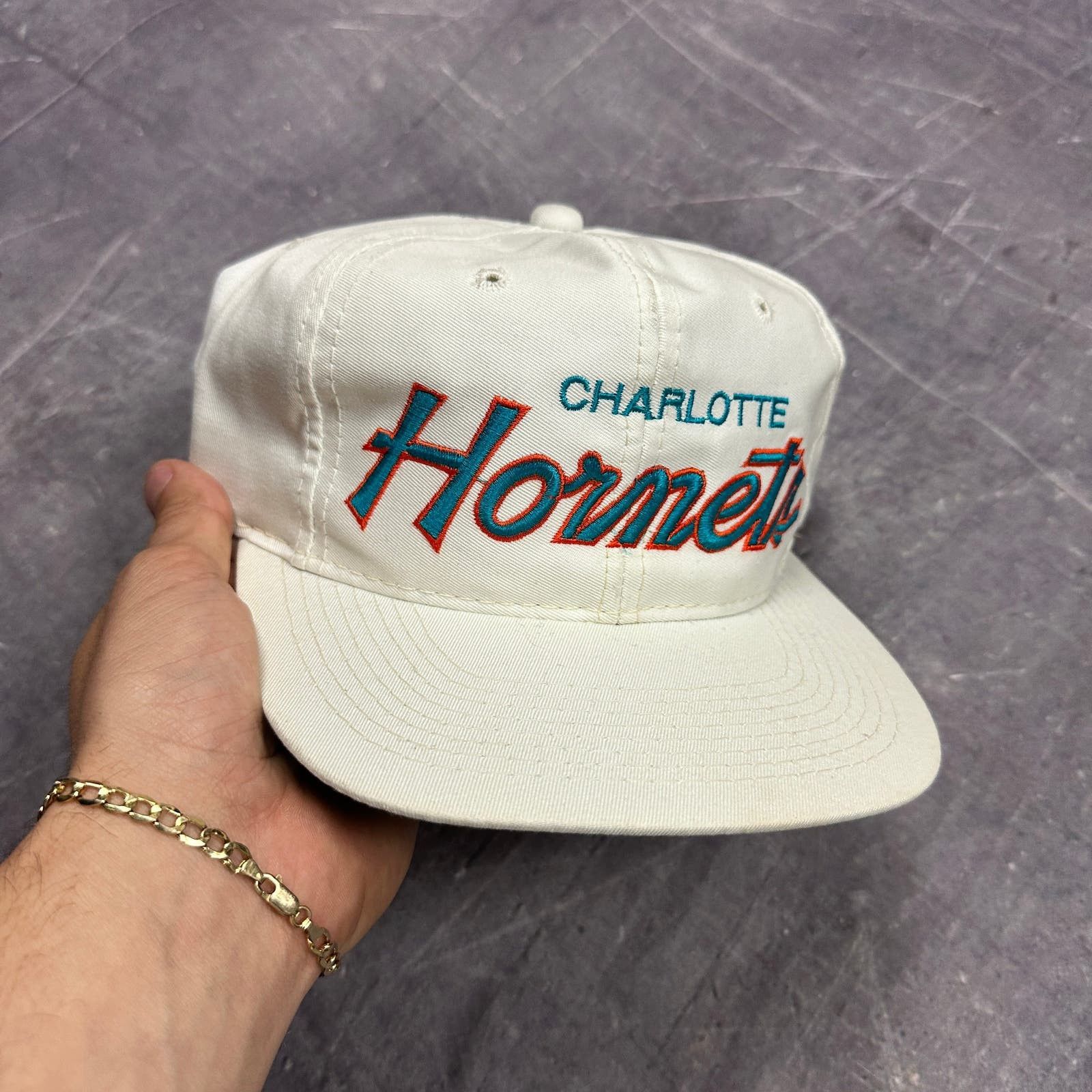 image of 90's Sports Specialties Charlotte Hornets Script Hat C13 in White, Men's