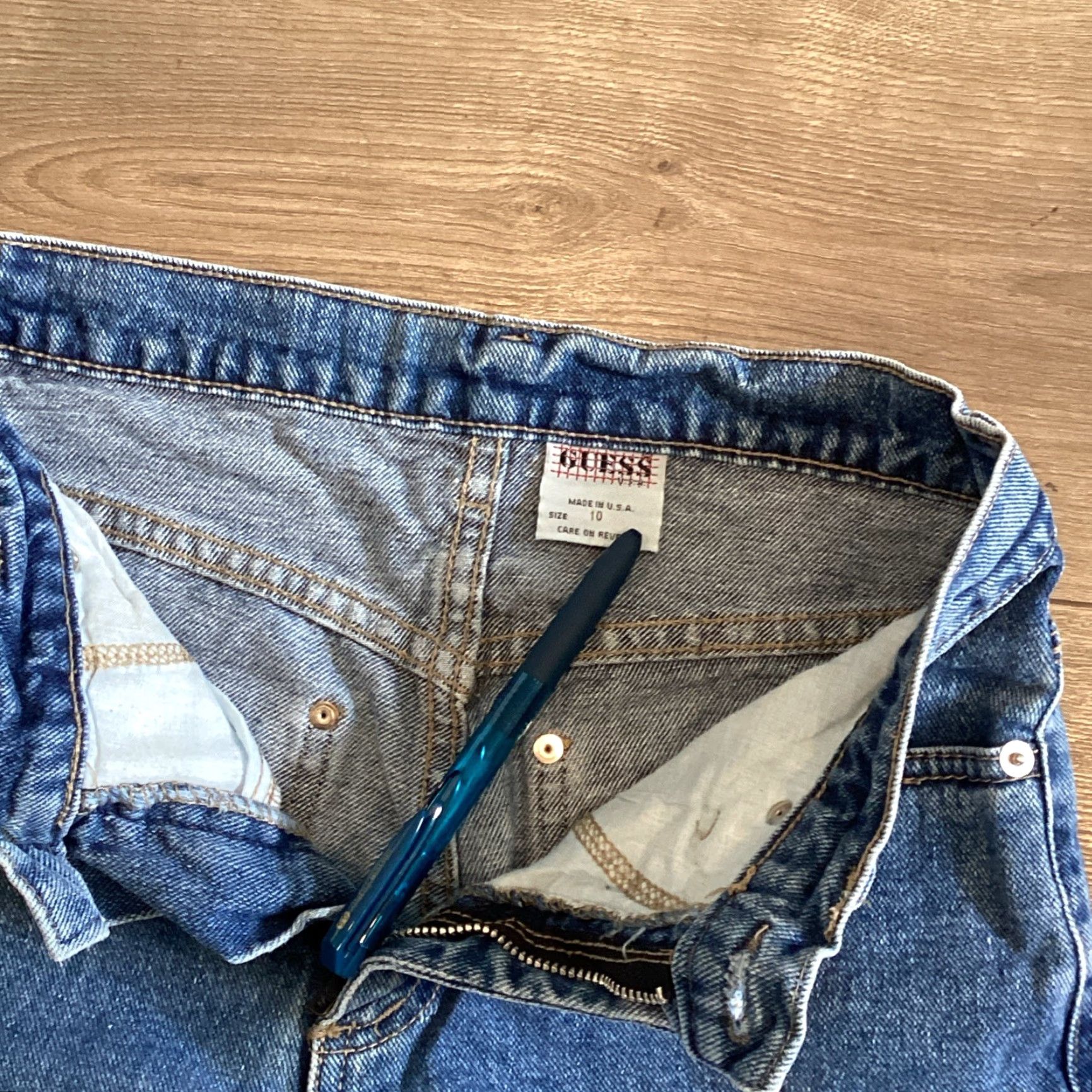 Guess VINTAGE GUESS JEANS Denim Jeans Unisex Adults 25in 100% Cotton Medium Wash USA Made 10 Mens/Womens Size US 31 - 3 Thumbnail