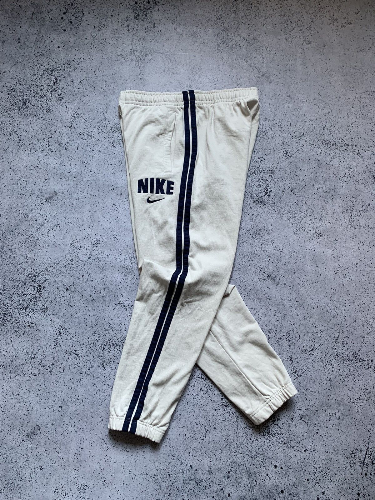 Vintage Nike Baggy Track Pants Y2K Swoosh Sweatpants USA