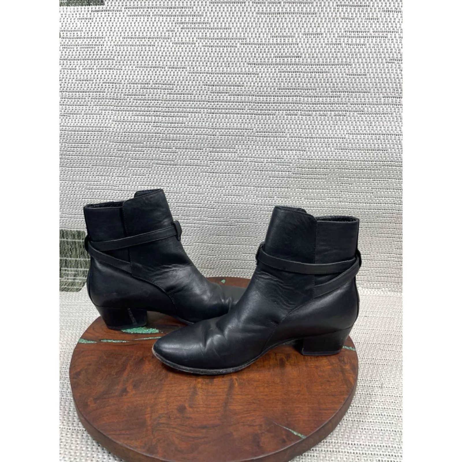 Thursday Boot Company VINTAGE Thursday Boot Company Boot Womens Brown Black Leather Ankle Round Toe Buckle 9.5 US Ladies Size US 8 / IT 38 - 7 Thumbnail