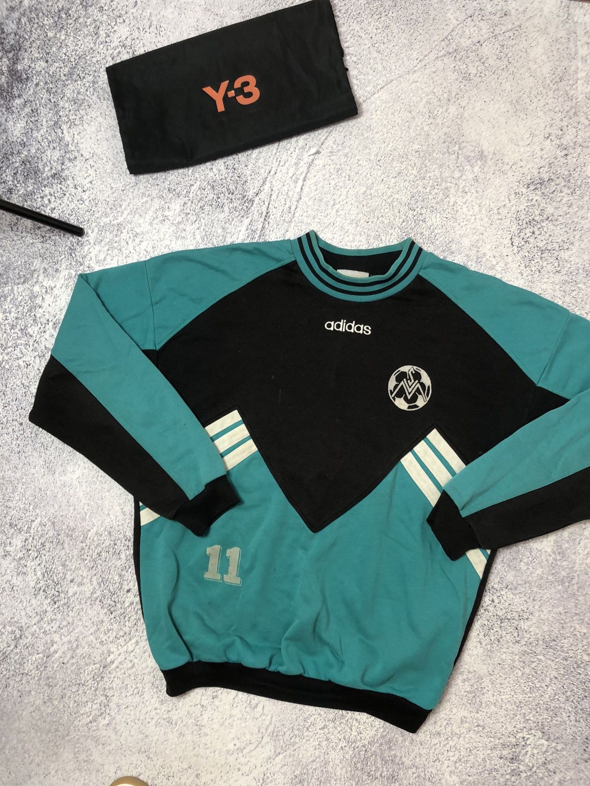Adidas × Vintage Vintage men’s sweater adidas very rare y2k usa Size US M / EU 48-50 / 2 - 3 Thumbnail