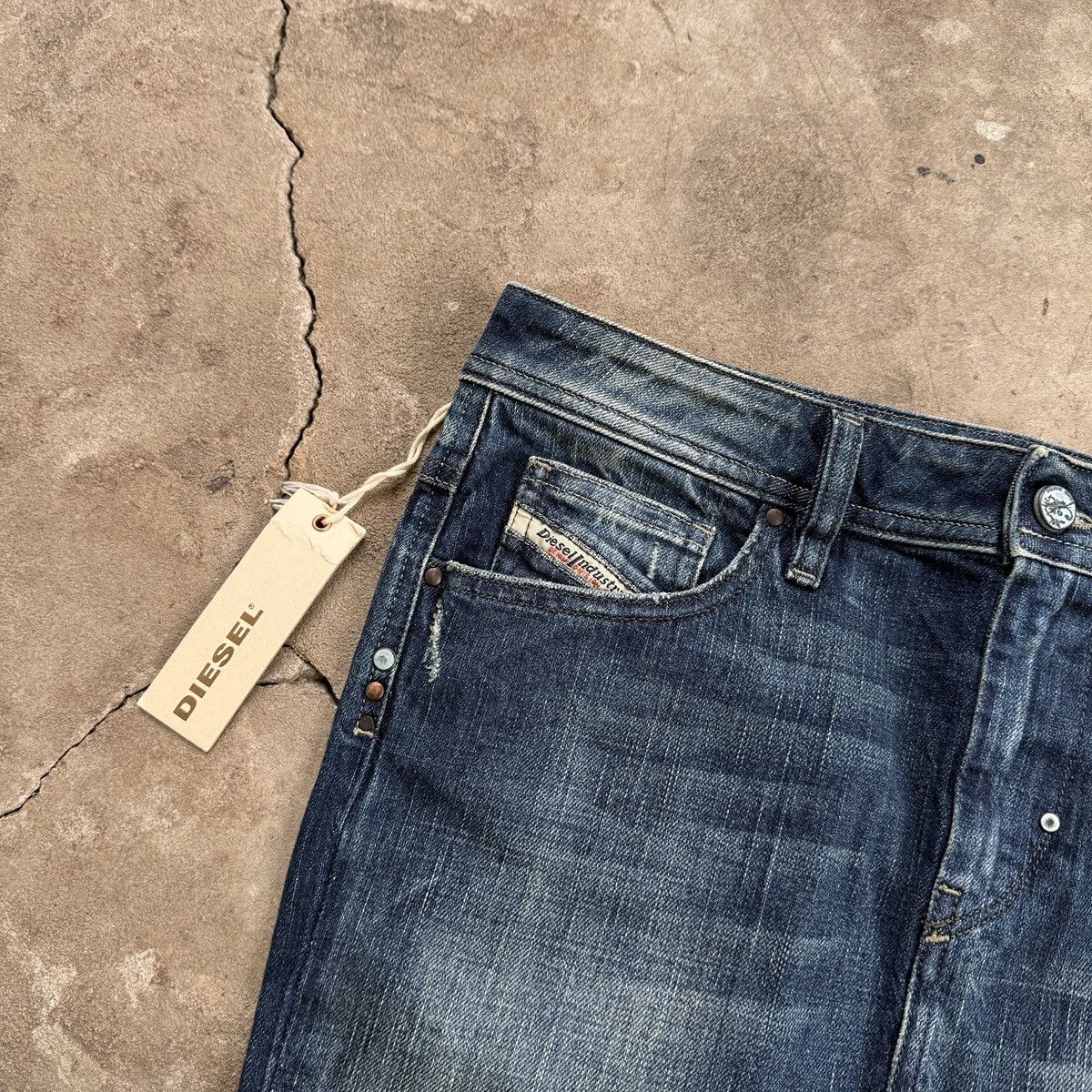Diesel Vintage Diesel Mini Denim Skirt Size 28" / US 6 / IT 42 - 4 Thumbnail