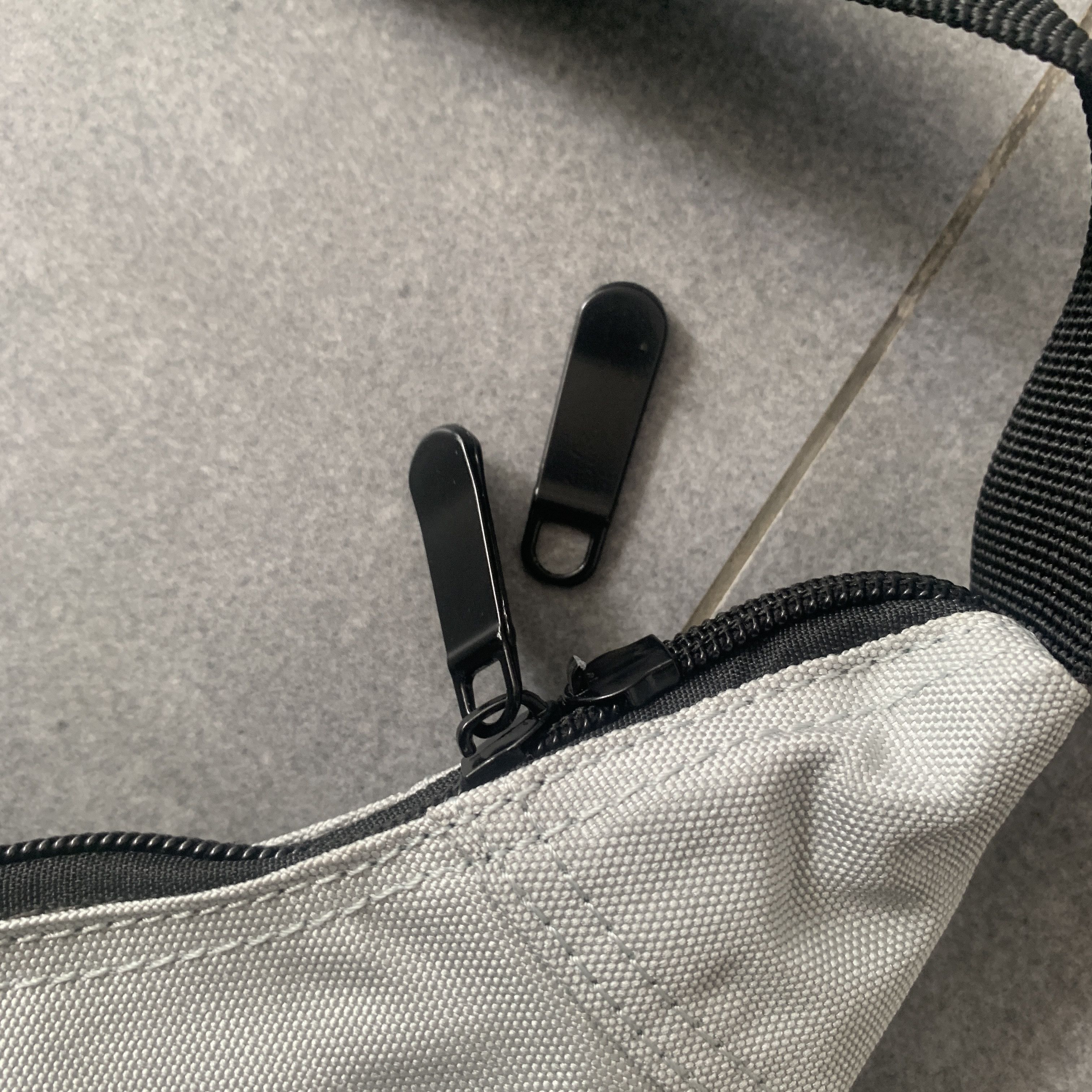 Other STUSSY MAPS SLING BAG IN SILVER Size ONE SIZE - 3 Thumbnail
