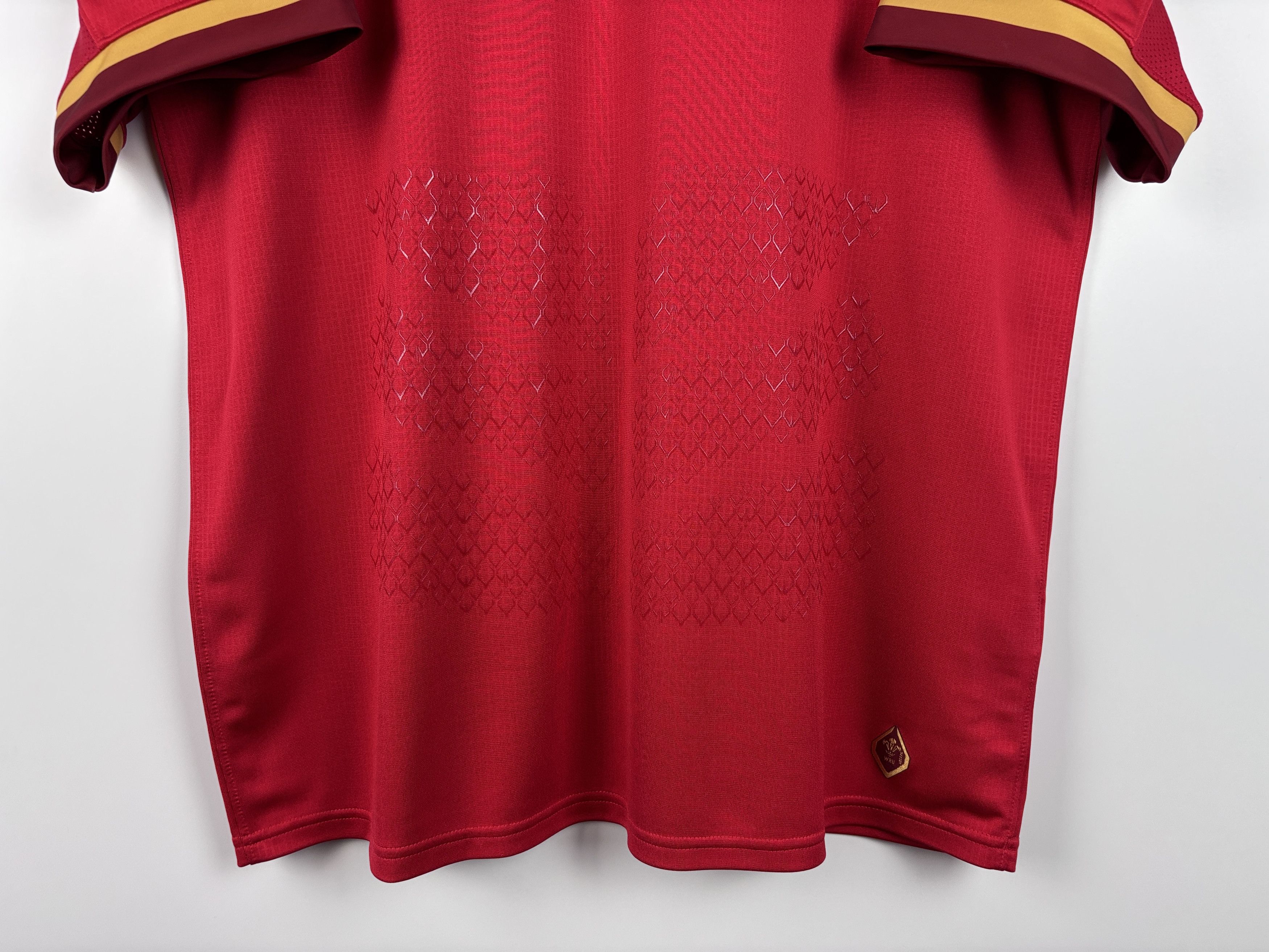 Under Armour Wales Rugby Union 2015-16 Shirt Under Armour Jersey XXL Size US XXL / EU 58 / 5 - 3 Thumbnail