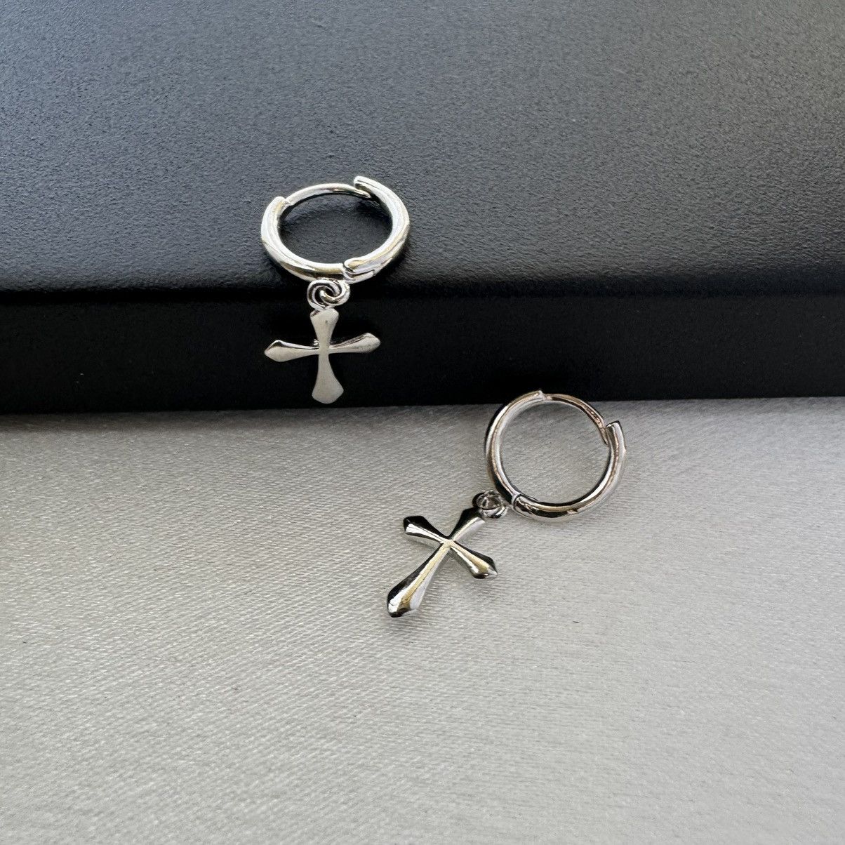 Other Cross Dangle Drop Earrings for Men Women Size ONE SIZE - 4 Thumbnail