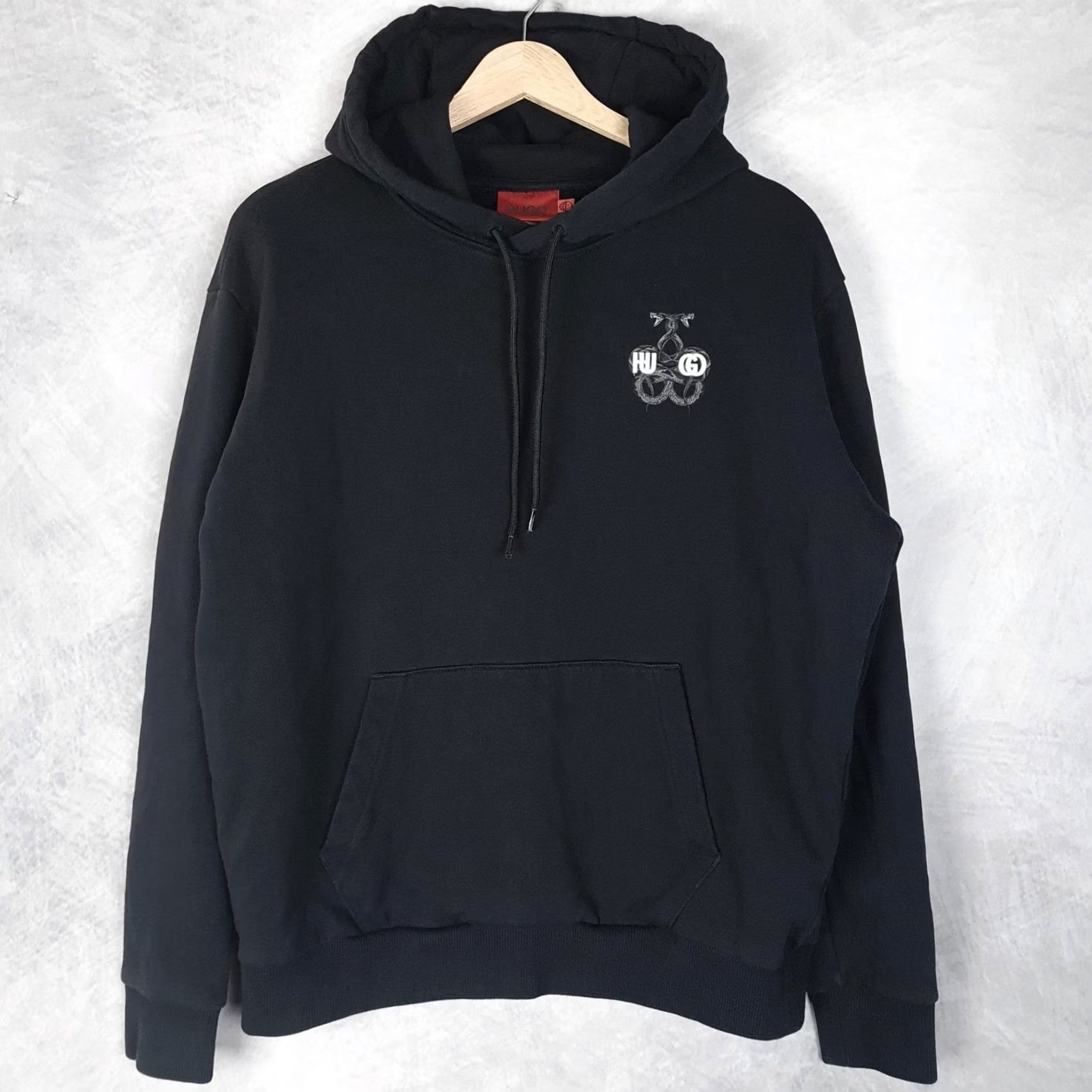 Hugo Boss Hugo Boss Hoodie Mens Small Black Snake Graphic Back Hit Pullover Sweatshirt Size US S / EU 44-46 / 1 - 2 Thumbnail