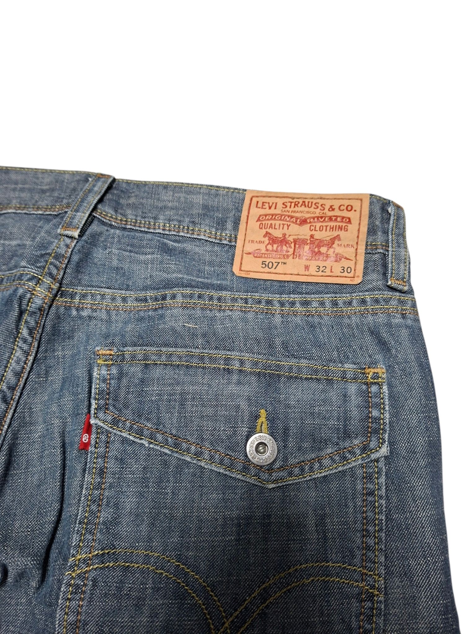 Levi's Vintage Clothing LEVIS 507 SLIM BOOTCUT VINTAGE W32 L30 JEANS DENIM Size US 32 / EU 48 - 4 Thumbnail