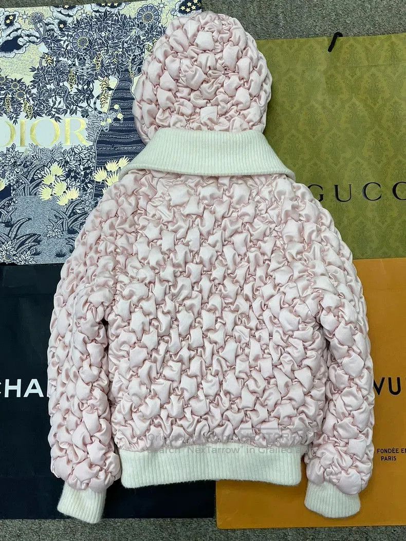 Chanel Chanel 22N Pink Quilted Down Jacket. Size US S / EU 44-46 / 1 - 3 Thumbnail