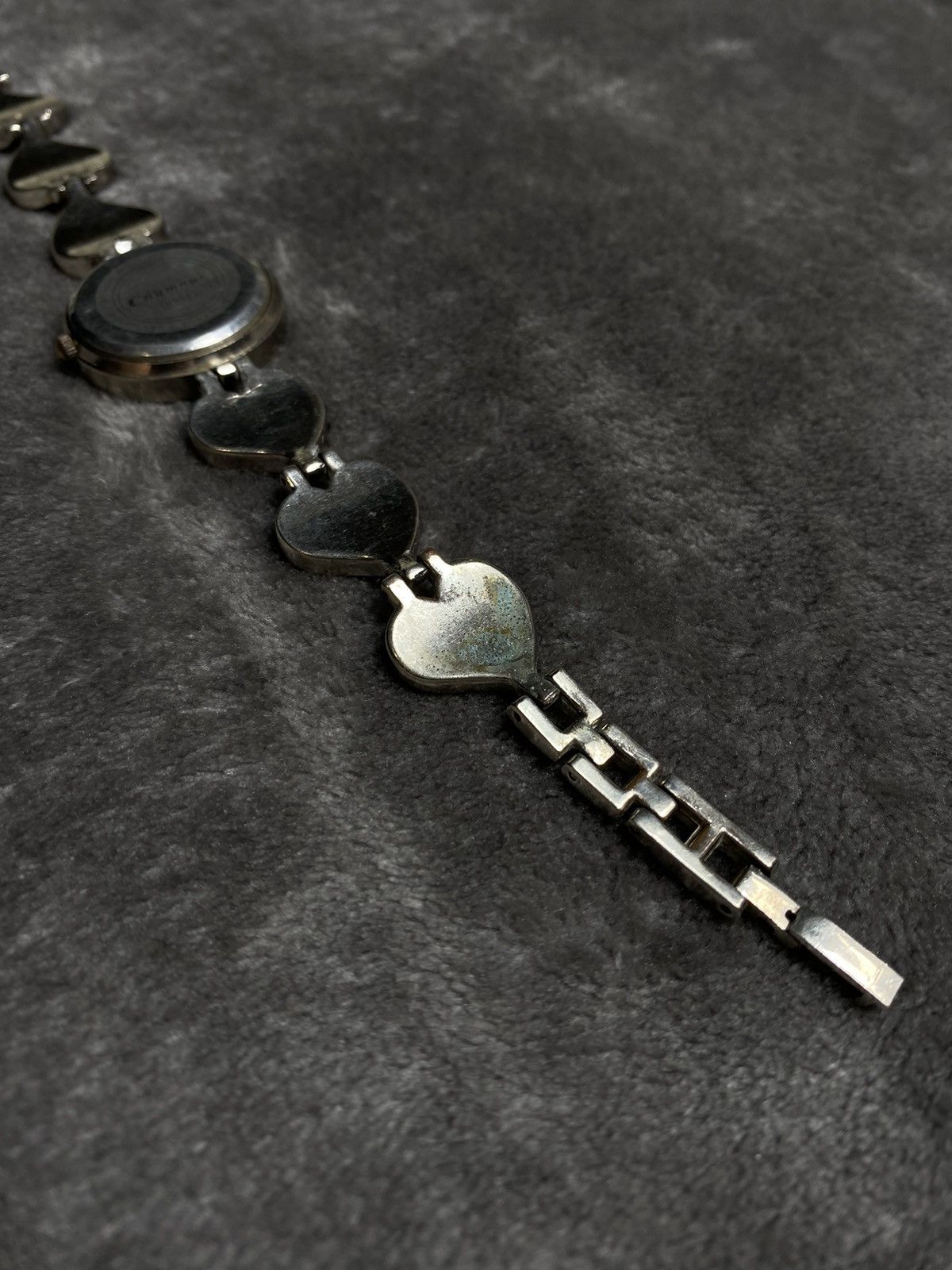 Jewelry Japanese Sputnik Futuristic Watch with Heart-Shaped Bracelet Size ONE SIZE - 7 Thumbnail