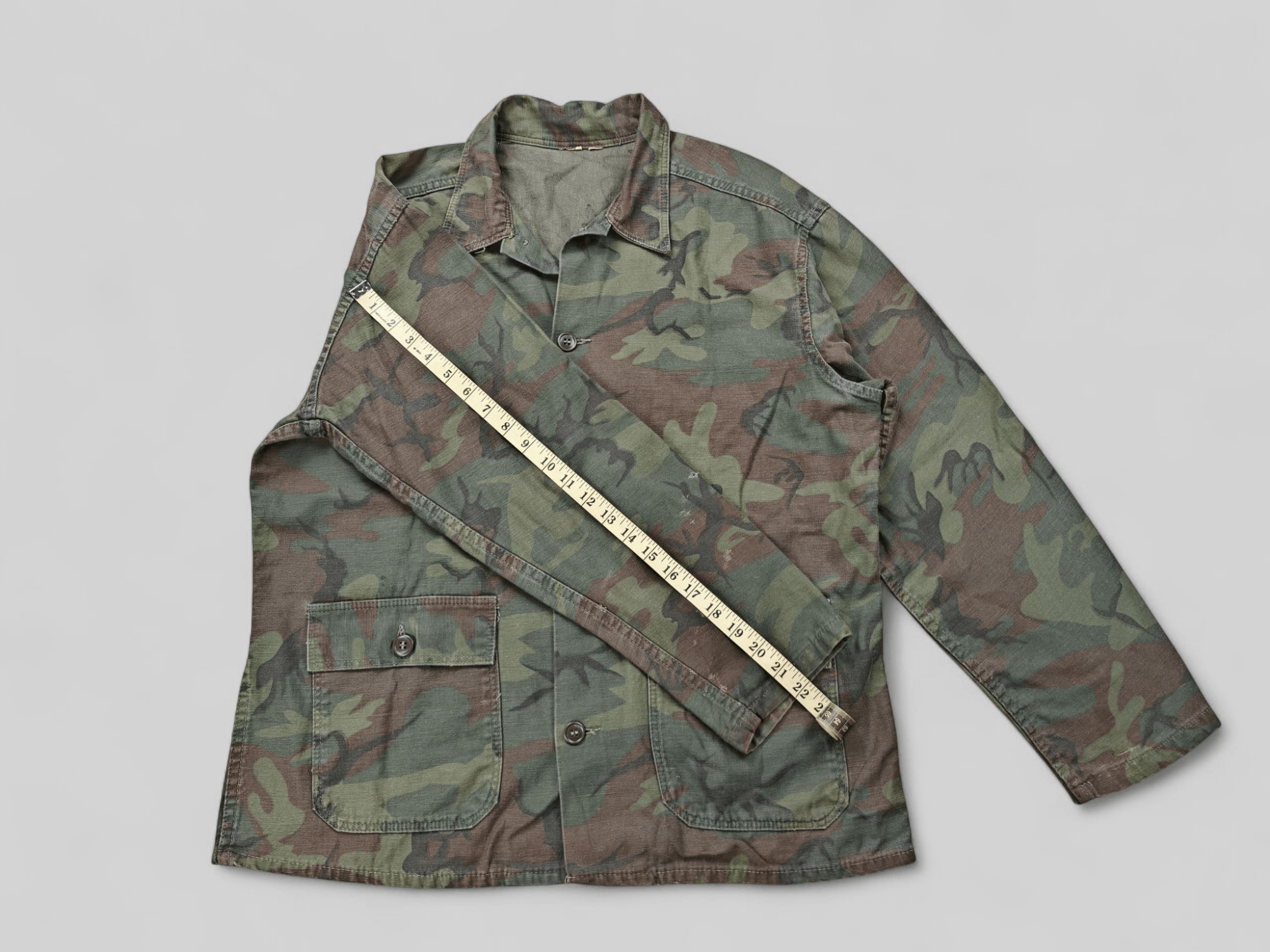 Vintage Vintage 1950s Experimental ERDL Camo Work Jacket Size US L / EU 52-54 / 3 - 5 Thumbnail