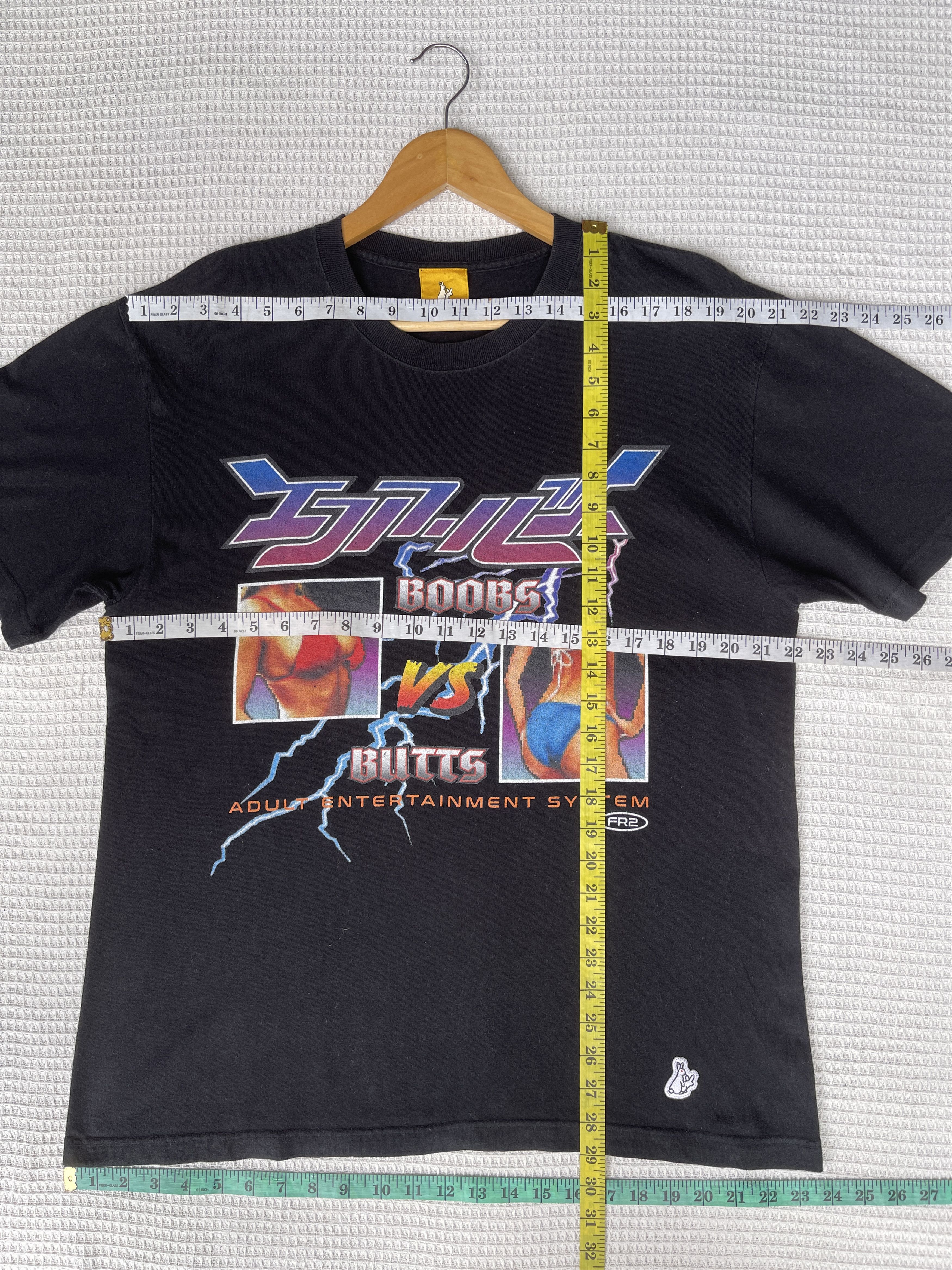 FR2 Last Drop🔥Rare🔥Japanese Fr2 Boobs Vs Butts T-Shirt Size US L / EU 52-54 / 3 - 13 Thumbnail