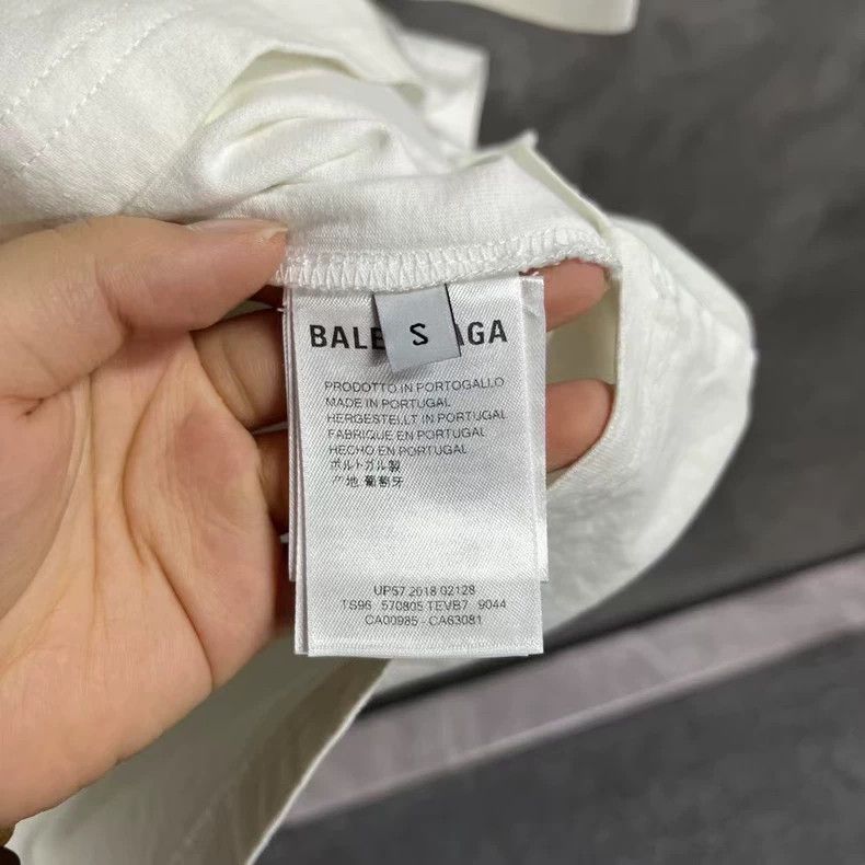Balenciaga Balenciaga White printed crewneck T-shirt Size US S / EU 44-46 / 1 - 3 Thumbnail