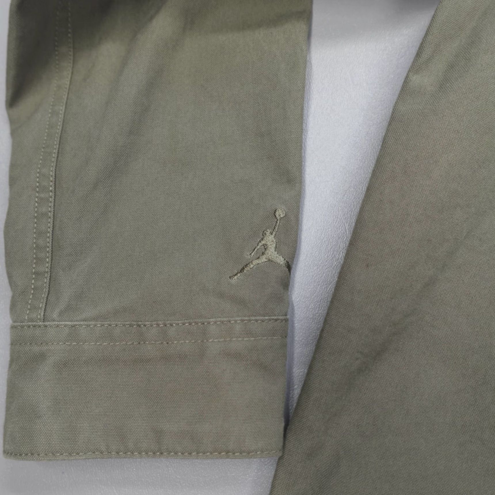 Jordan Brand Jordan Canvas Jacket Olive Green Chore Coat Tatum Chicago HM3880-222 Mens Size L Jacket Mens L Green Canvas Size US L / EU 52-54 / 3 - 8 Thumbnail