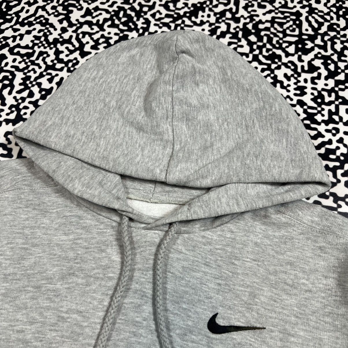 Nike Vintage 90s Nike Swoosh Logo Boxy Hoodie Retro Y2K Style Size S / US 4 / IT 40 - 11 Thumbnail