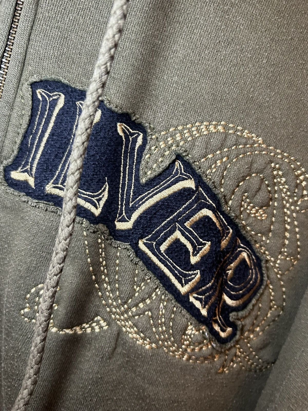 Quicksilver Vintage Quicksilver y2k distressed patch logo zip-up hoodie Size US XL / EU 56 / 4 - 5 Thumbnail
