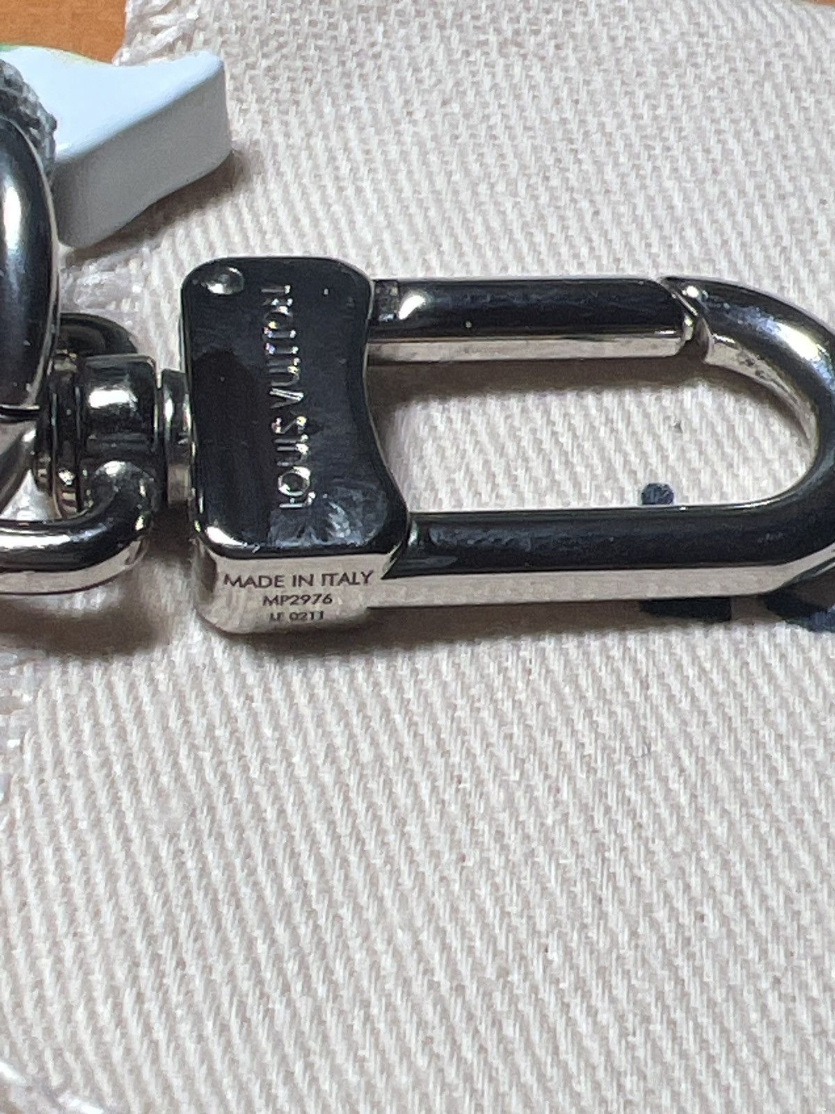 Louis Vuitton Louis Vuitton Watercolour Keychain Size ONE SIZE - 3 Thumbnail