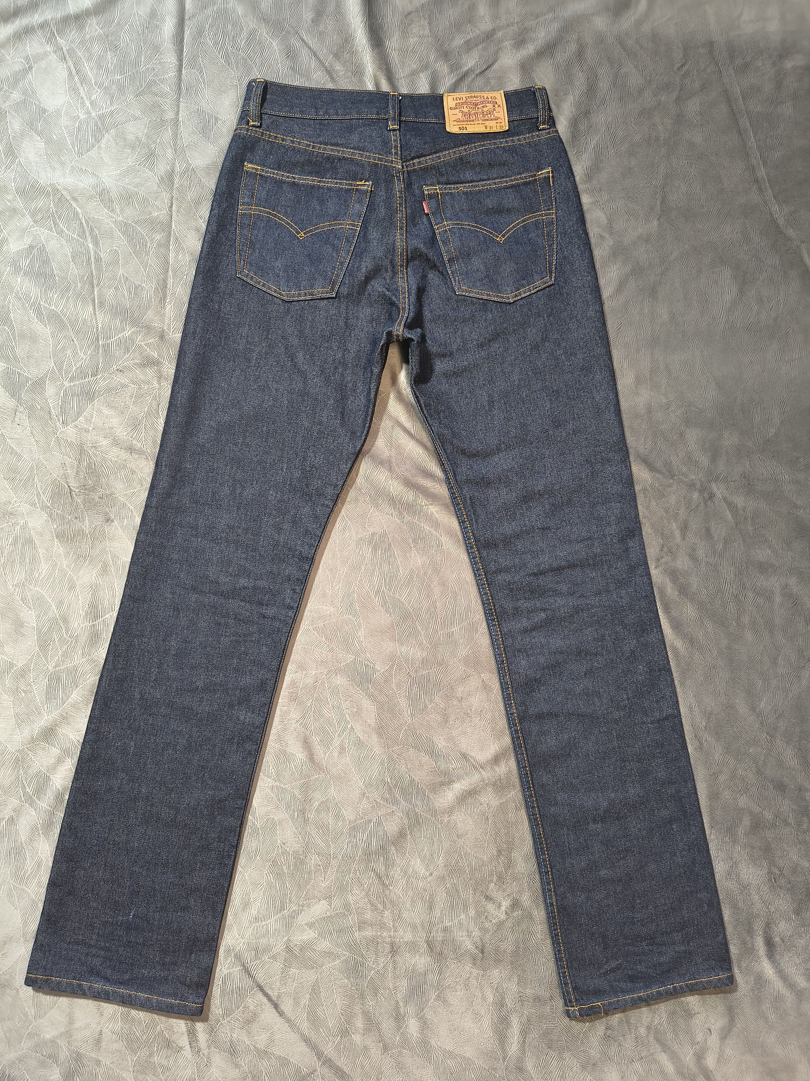 Levi's Vintage Levi's 501 Made in USA - Dark Indigo Wash - W31 L32 Size US 30 / EU 46 - 6 Thumbnail
