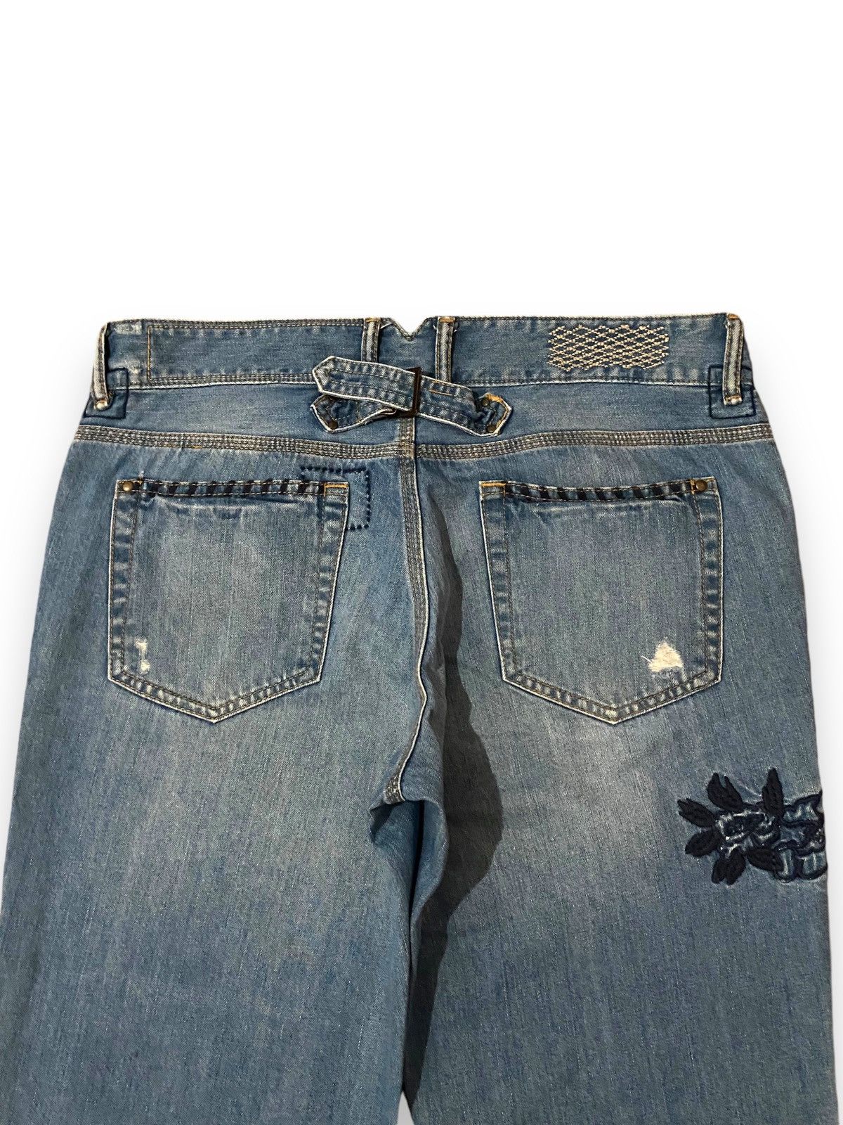 Eddie Bauer Eddie Bauer Boyfriend Patchwork Distressed Floral Jeans Size US 34 / EU 50 - 11 Thumbnail