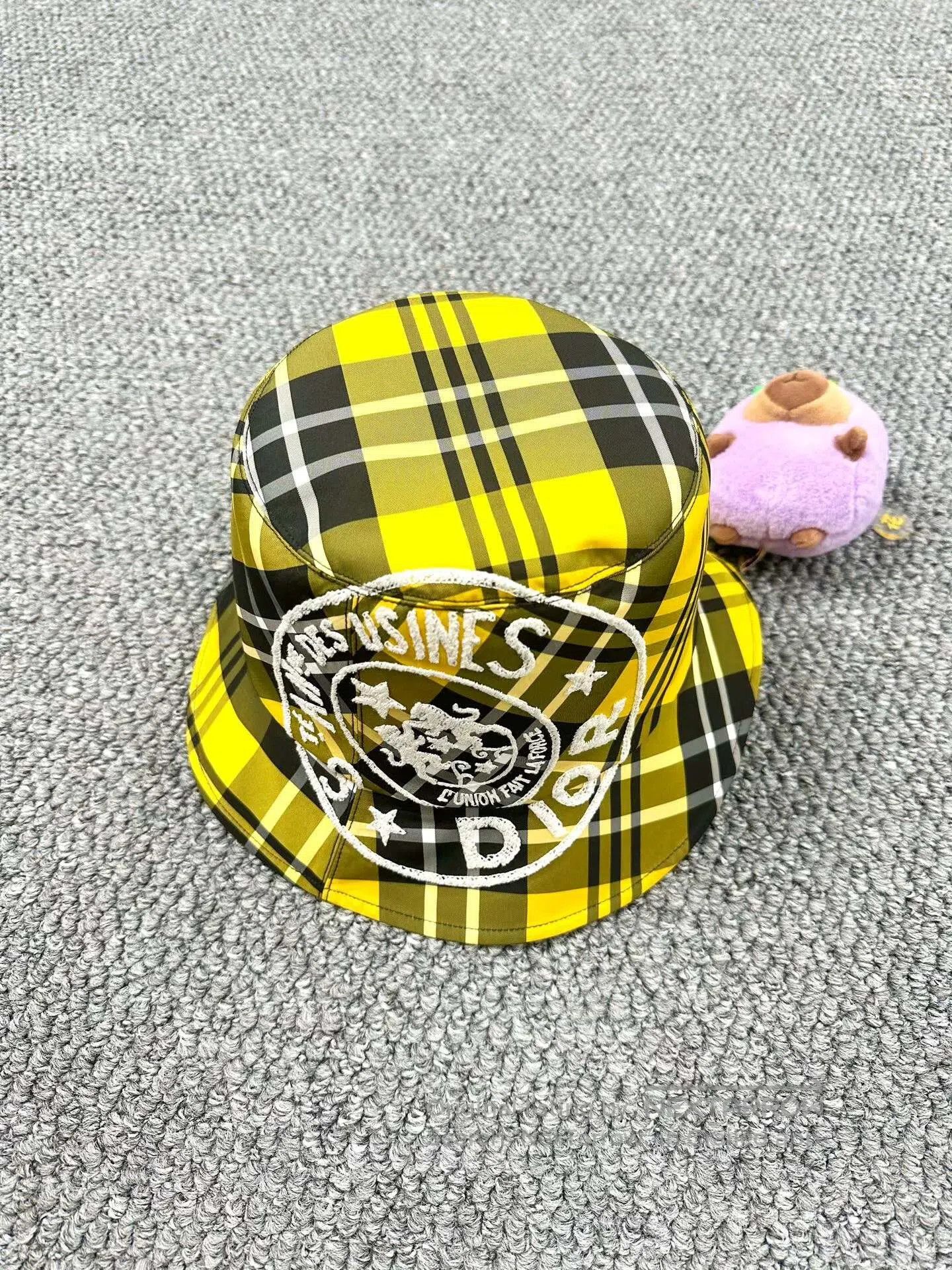 Dior Dior Yellow Plaid Monogram All-over Printed Double-sided F Size ONE SIZE - 1 Thumbnail
