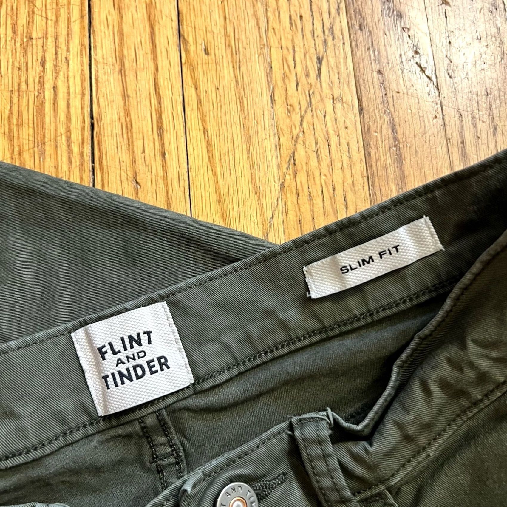 Vintage Flint & Tinder Mens Pants Green Slim Fit Chino Casual Preppy Pockets Logo 28 x30 Size US 28 / EU 44 - 5 Thumbnail
