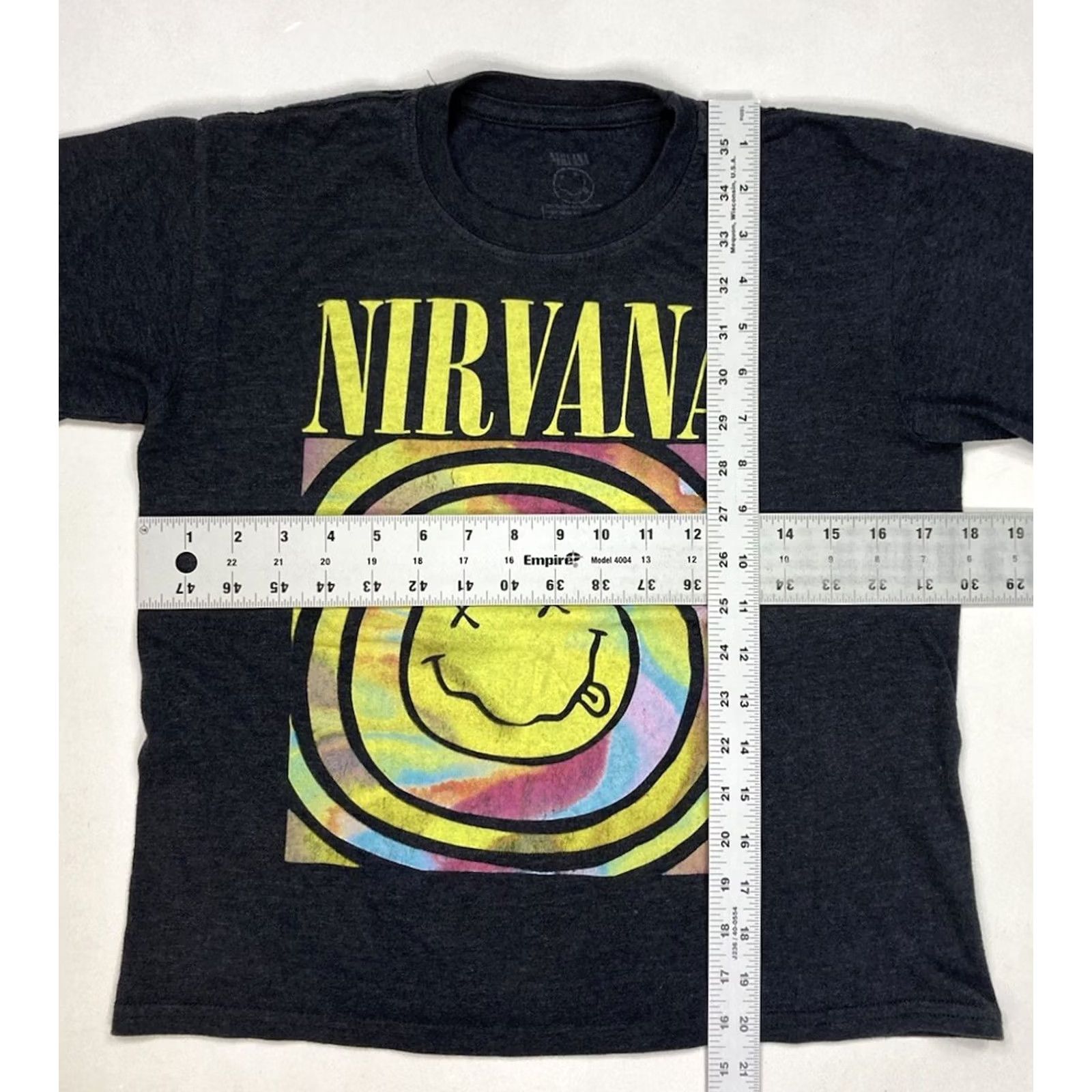 Logo 7 Nirvana Shirt Women XS Gray Short Sleeve Crew Neck Logo Crop T-Shirt Music Retro Pix Size XS / US 0-2 / IT 36-38 - 5 Thumbnail
