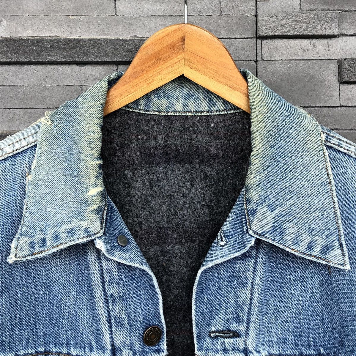 Levi's Vintage Clothing Vintage 70s Levis Blanket Thrashed Faded Trucker Jacket Size US M / EU 48-50 / 2 - 14 Thumbnail