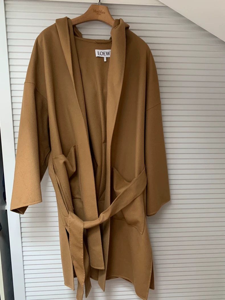 Loewe Loewe Classic camel colored wool coat with hat Size S / US 4 / IT 40 - 1 Thumbnail