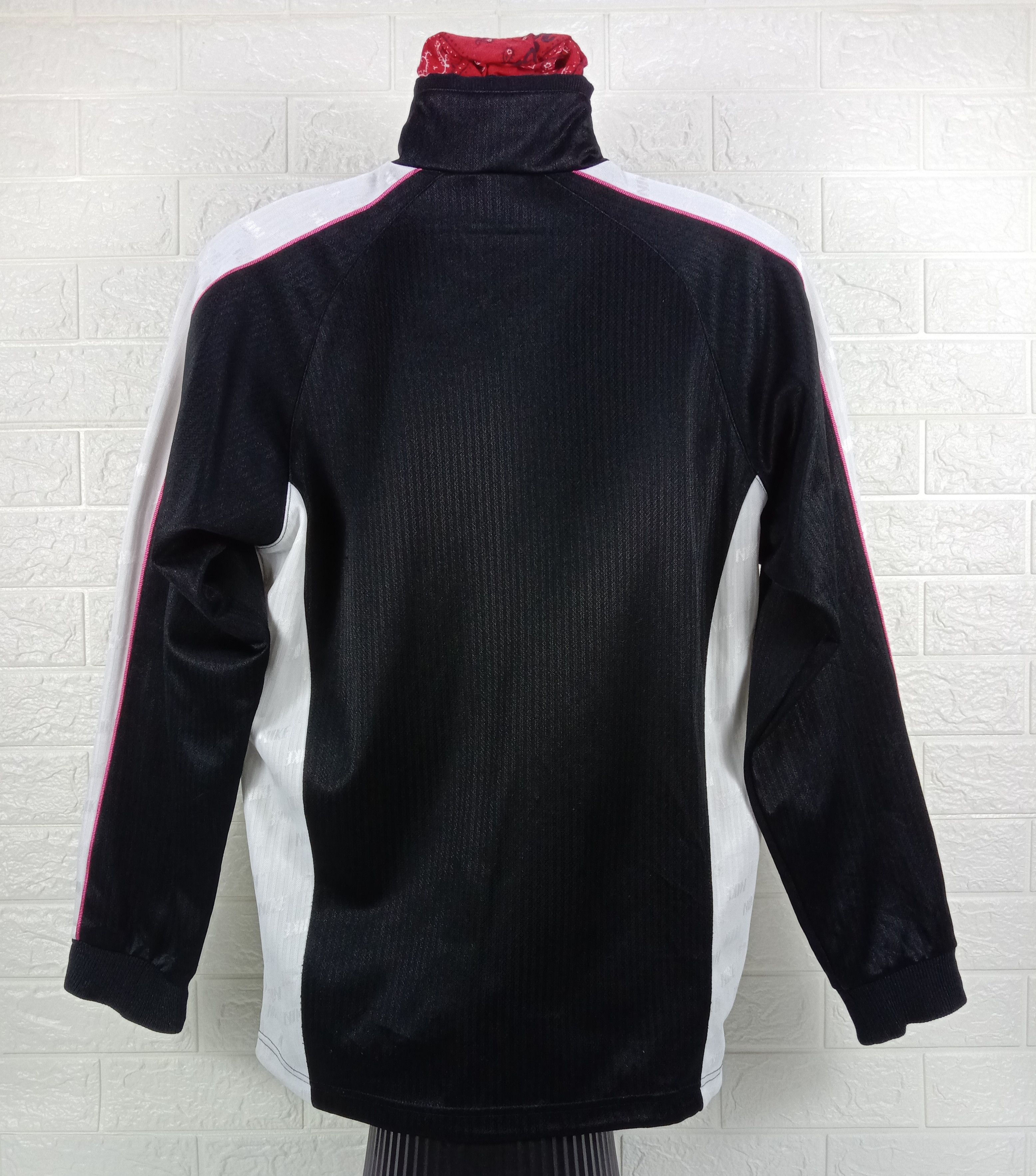 Nike Vintage Nike Dry Fit Sportwear Size US XL / EU 56 / 4 - 4 Thumbnail