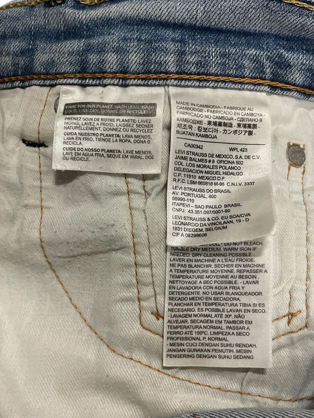 Levi's Vintage Clothing Vtg Levi’s 501 Loose Fit Straight Leg Ripped Jeans #3423 Size US 32 / EU 48 - 14 Thumbnail