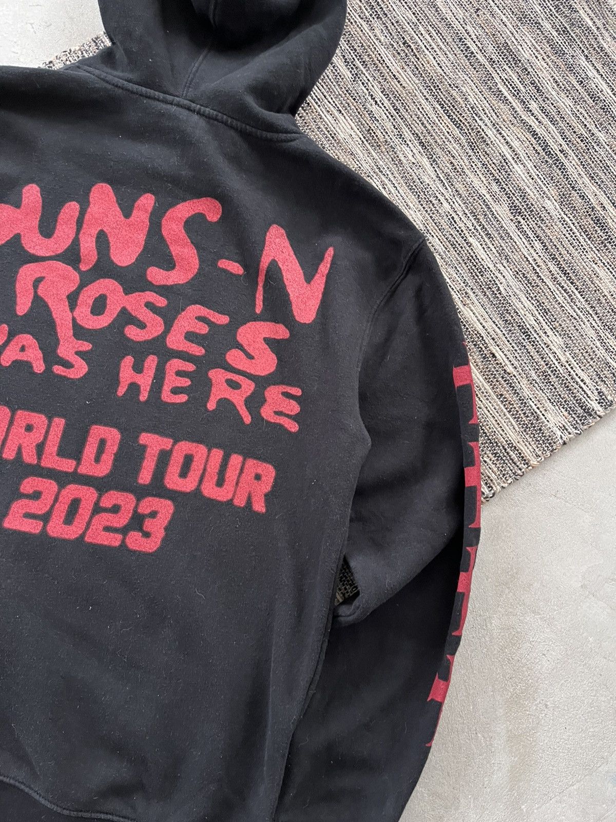 Guns N' Roses Vintage Guns N’Rose Tour Black Multi Logo Y2K Rock Hoodie Size US M / EU 48-50 / 2 - 13 Thumbnail