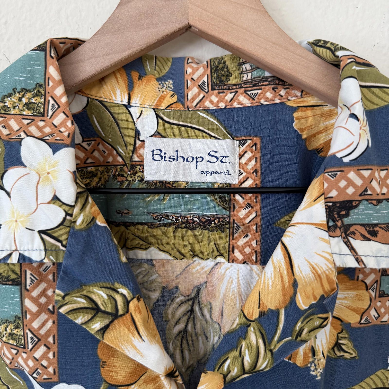 Other Bishop St. Shirt Men's Blue Short Sleeve Hawaiian Button Size US XL / EU 56 / 4 - 2 Thumbnail