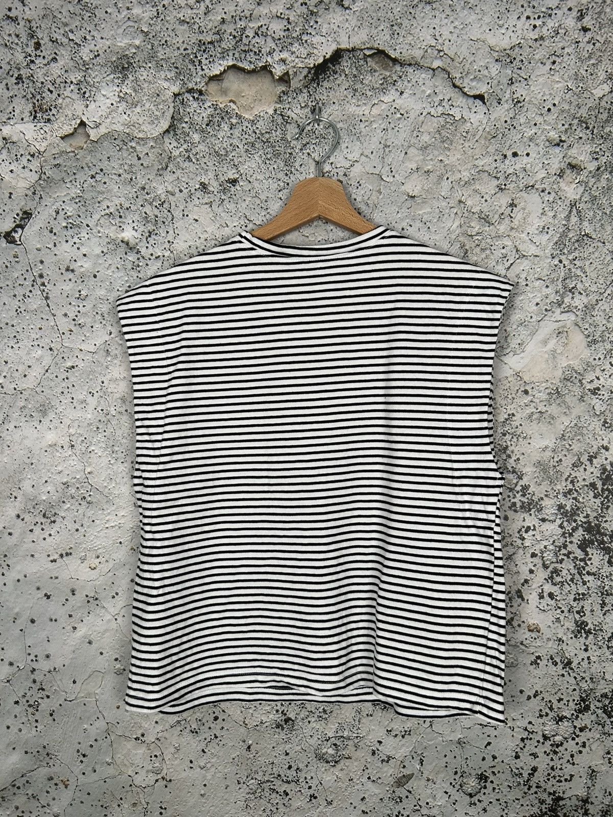 Vintage Vintage White Black Stripe Top Streetwear Basic Punk Rock Size US M / EU 48-50 / 2 - 4 Thumbnail