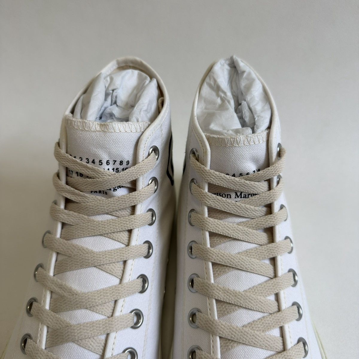 Maison Margiela White Canvas High Top Tabi Sneakers Size US 9 / EU 42 - 5 Thumbnail