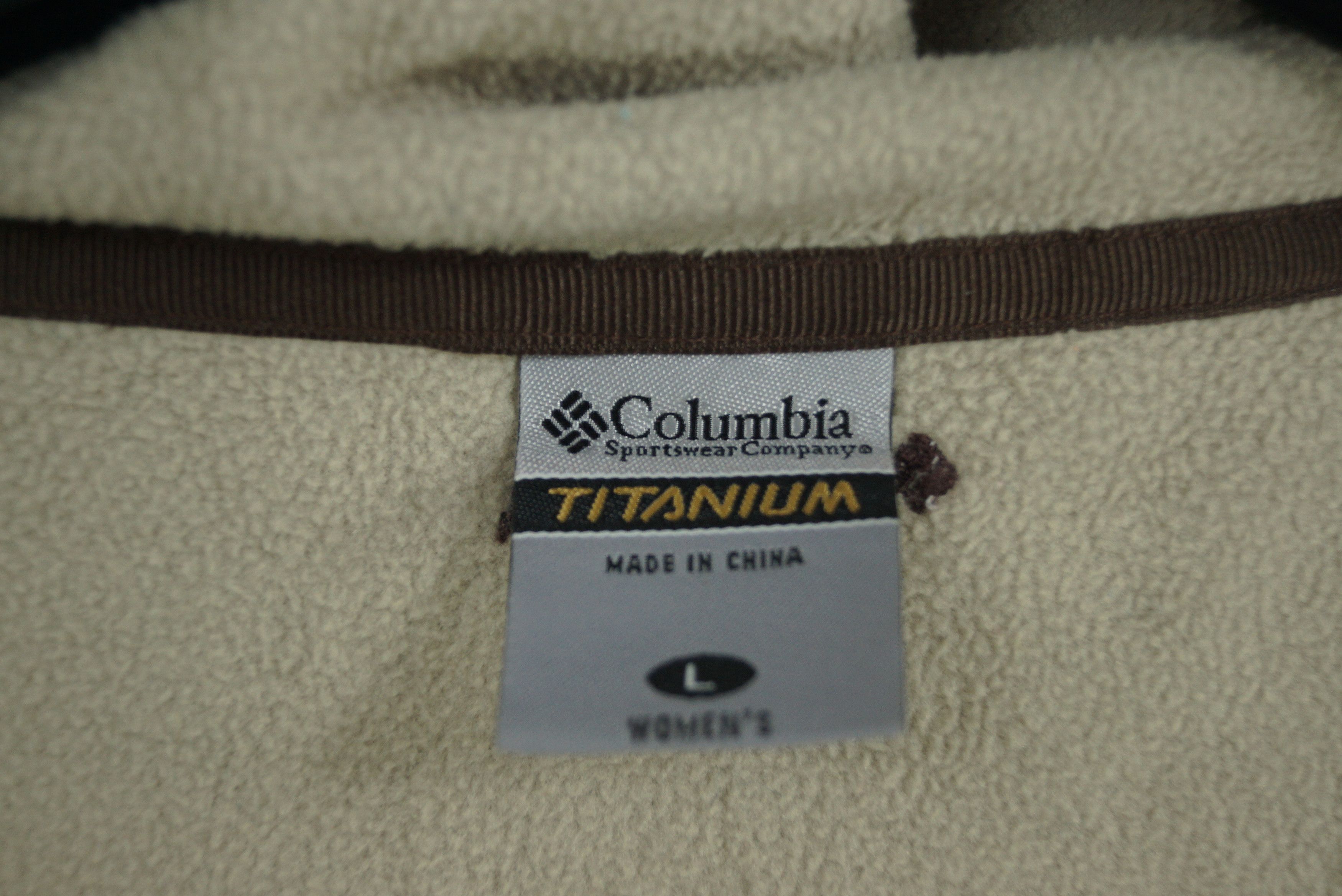 Columbia × Vintage Vintage Sleeveless Hoodie Columbia Nice Design Size US L / EU 52-54 / 3 - 4 Thumbnail