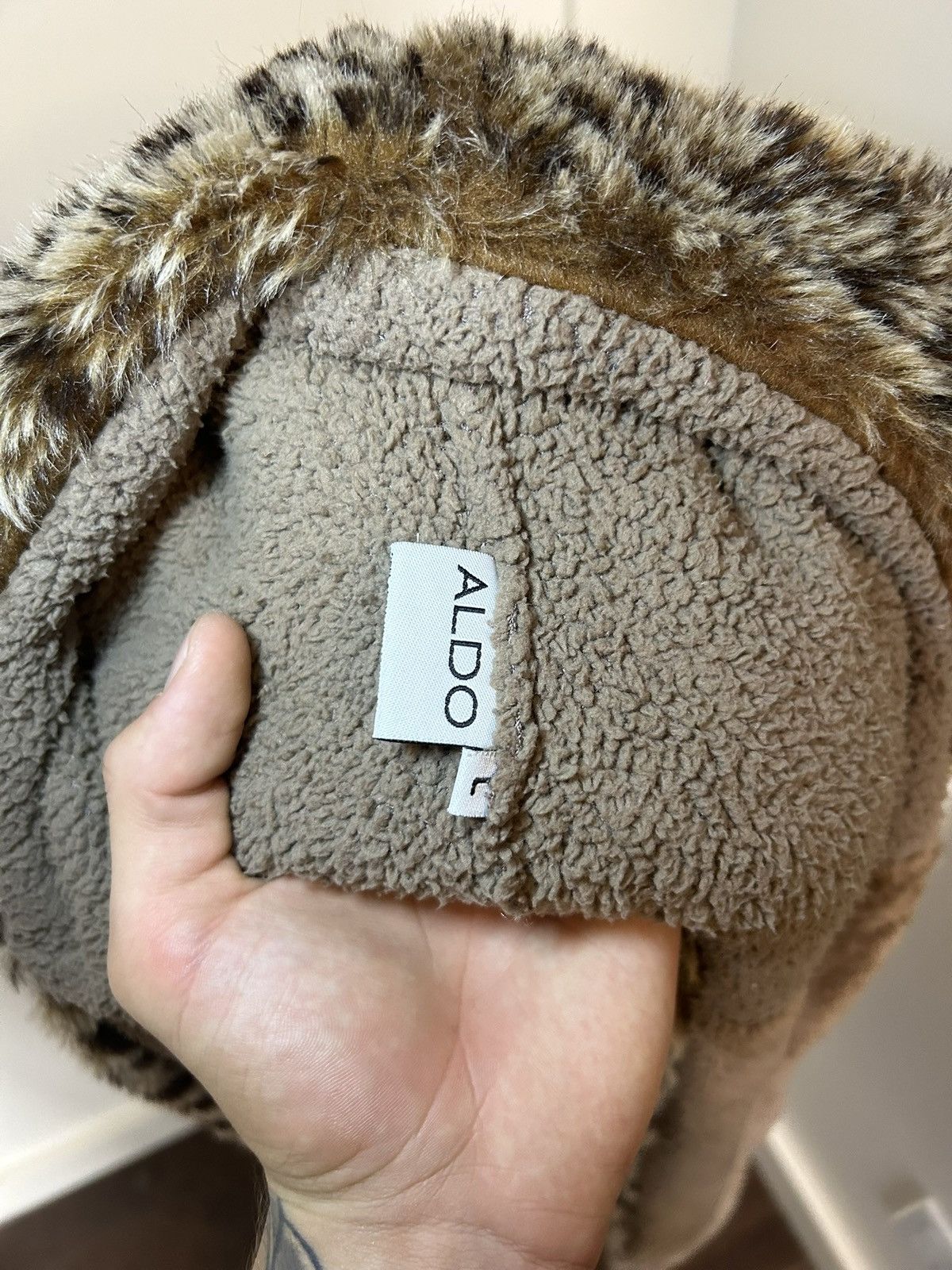 Aldo Vintage Aldo sherpa fleece lined leopard fur hat accessory Size ONE SIZE - 10 Thumbnail
