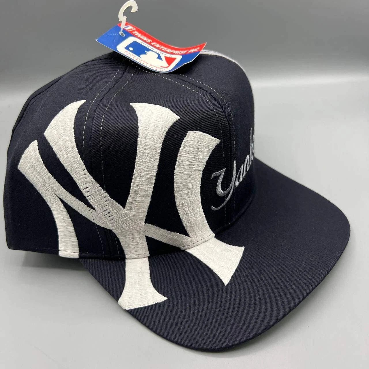 Twins Enterprise Inc. × Vintage New York Yankees Hat Men Twins Enterprise MLB Snap Back Size ONE SIZE - 3 Thumbnail