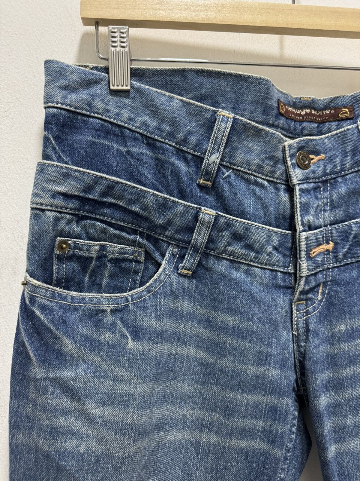 Japanese Brand JAPANESE DESIGN DOUBLE WAIST DISTRESSED DENIM JEANS Size US 34 / EU 50 - 4 Thumbnail