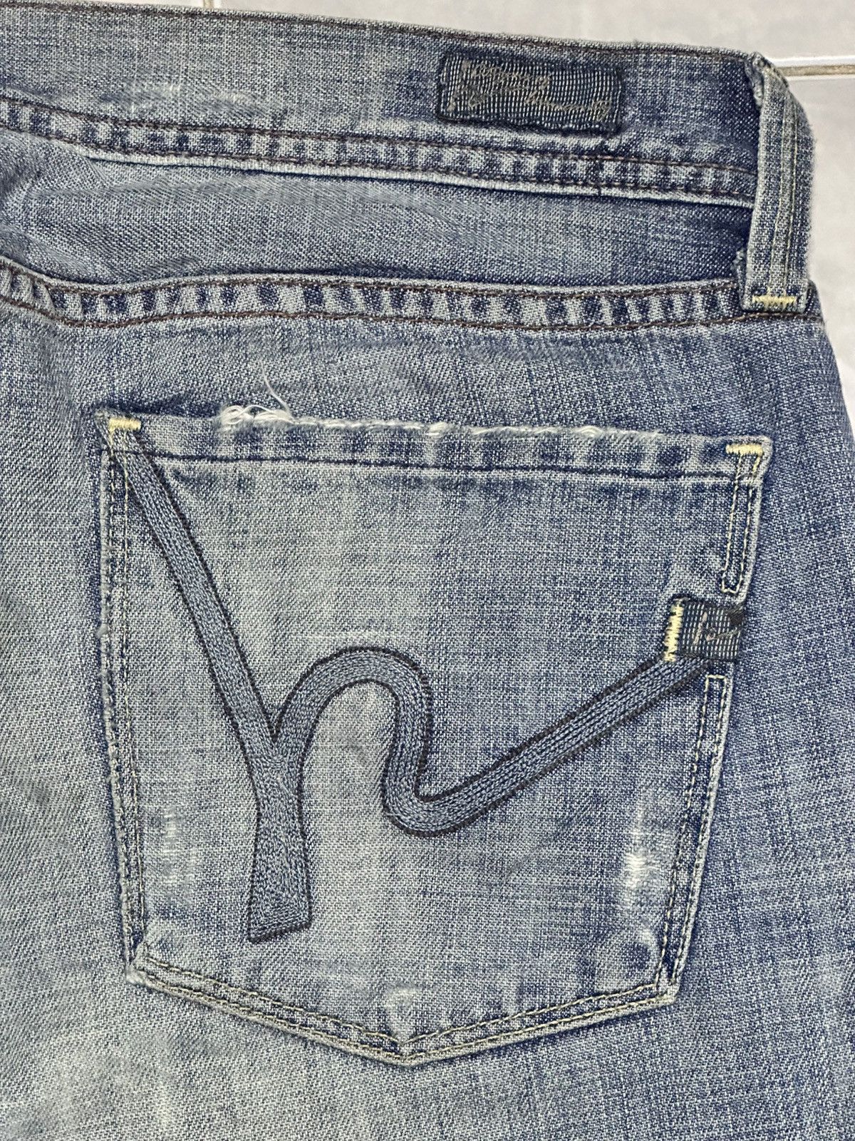Citizens Of Humanity Citizen of Humanity Distressed Jeans Bootcut and Faded Wash Size US 32 / EU 48 - 7 Thumbnail